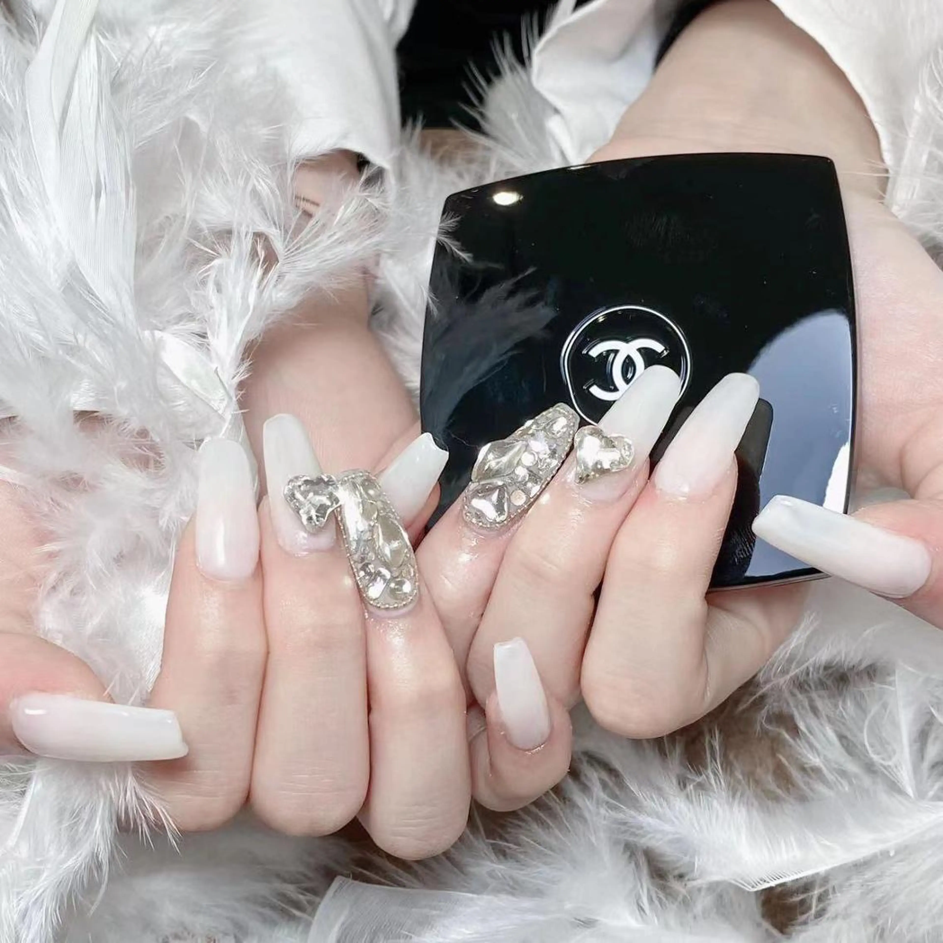 ネイル ハンドネイル ハンドケア Diamond 🚢のネイルデザイン