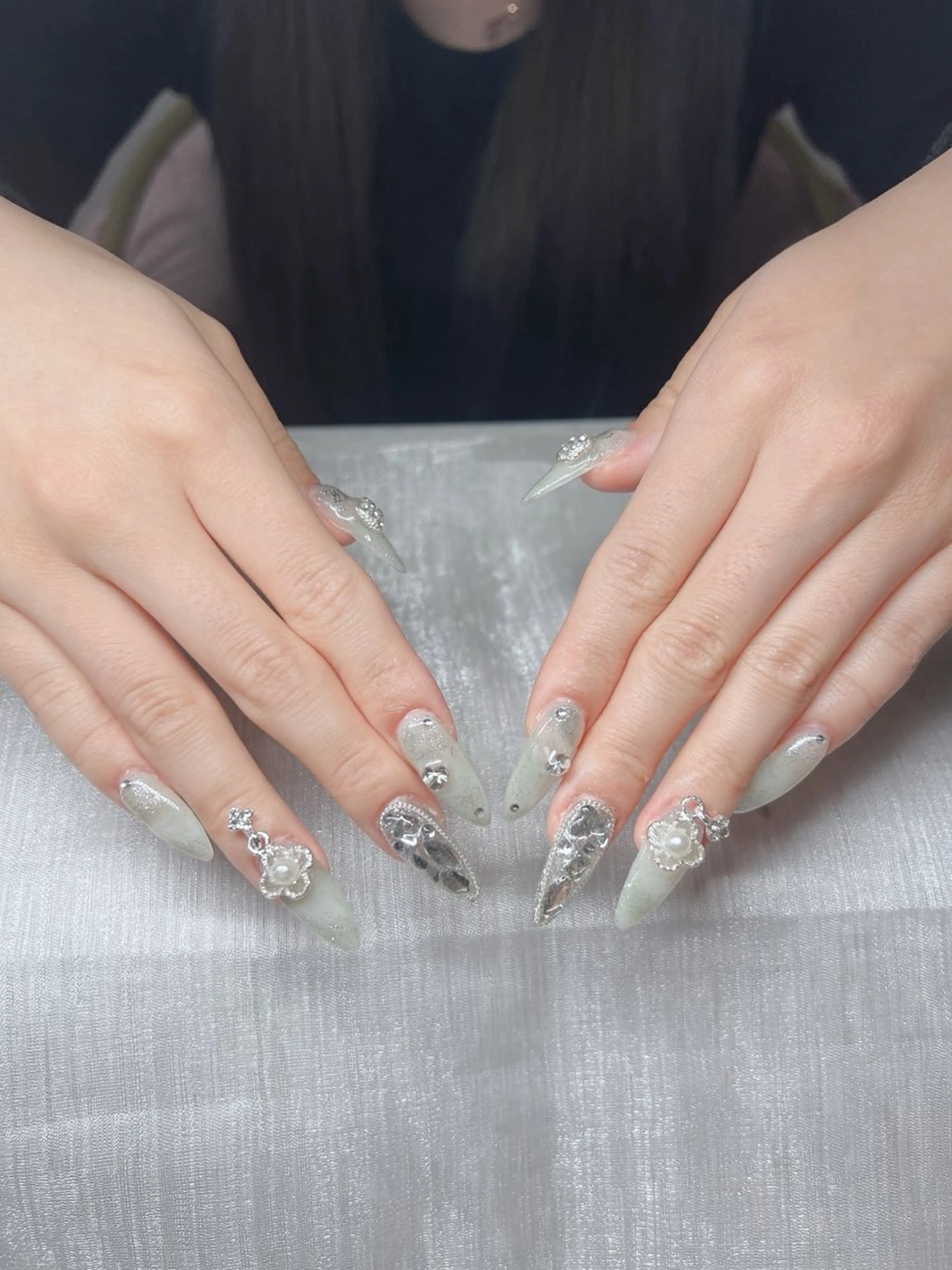 ネイル オーロラネイル チークネイル 長さ出し フットネイル フレンチネイル ハンドネイル Lee Nails チップ長さだし専門店のネイルデザイン