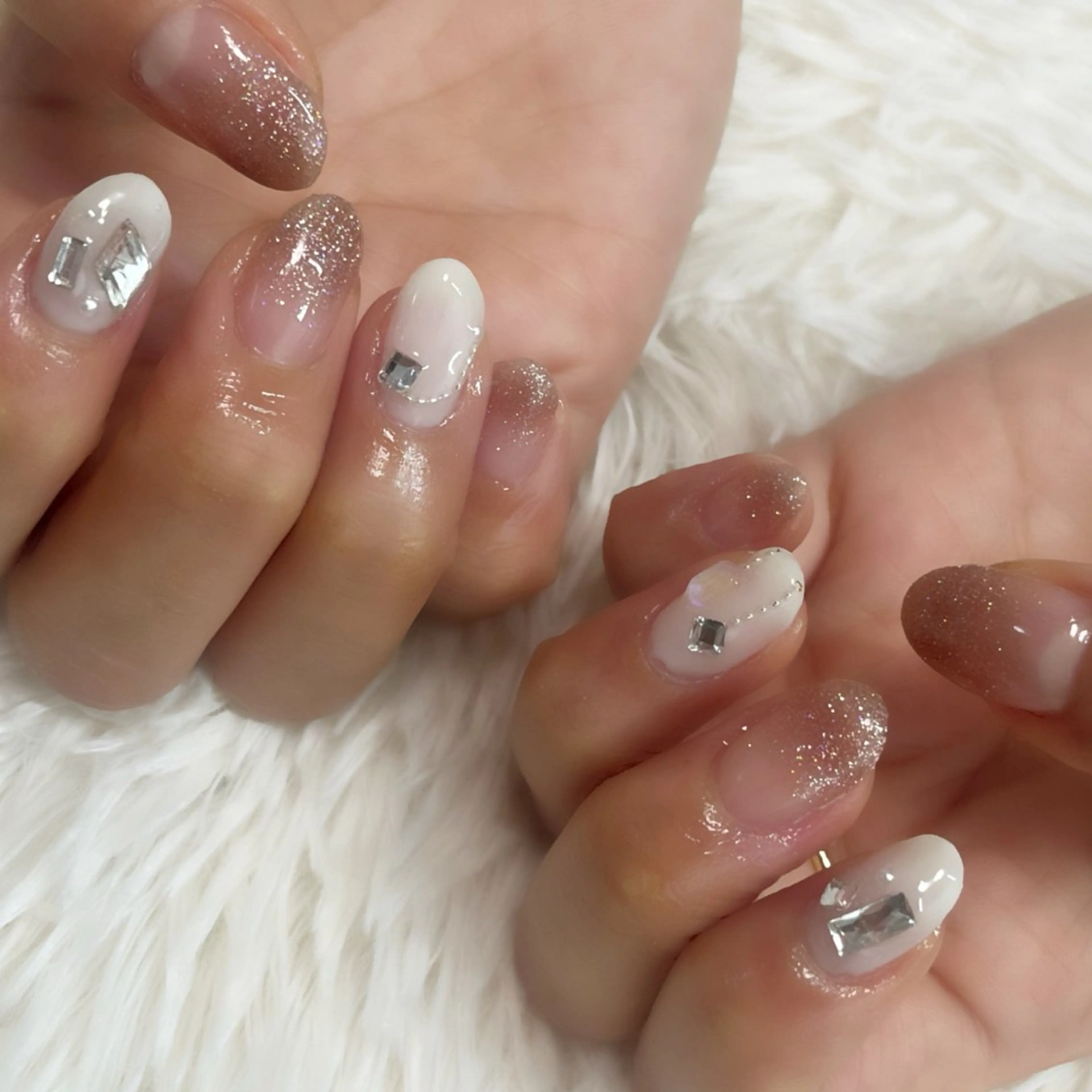 ネイル フラッシュネイル フラッシュマグ キラキラネイル マグネットネイル ストーンネイル ハンドネイル 島田 亜紀のネイルデザイン