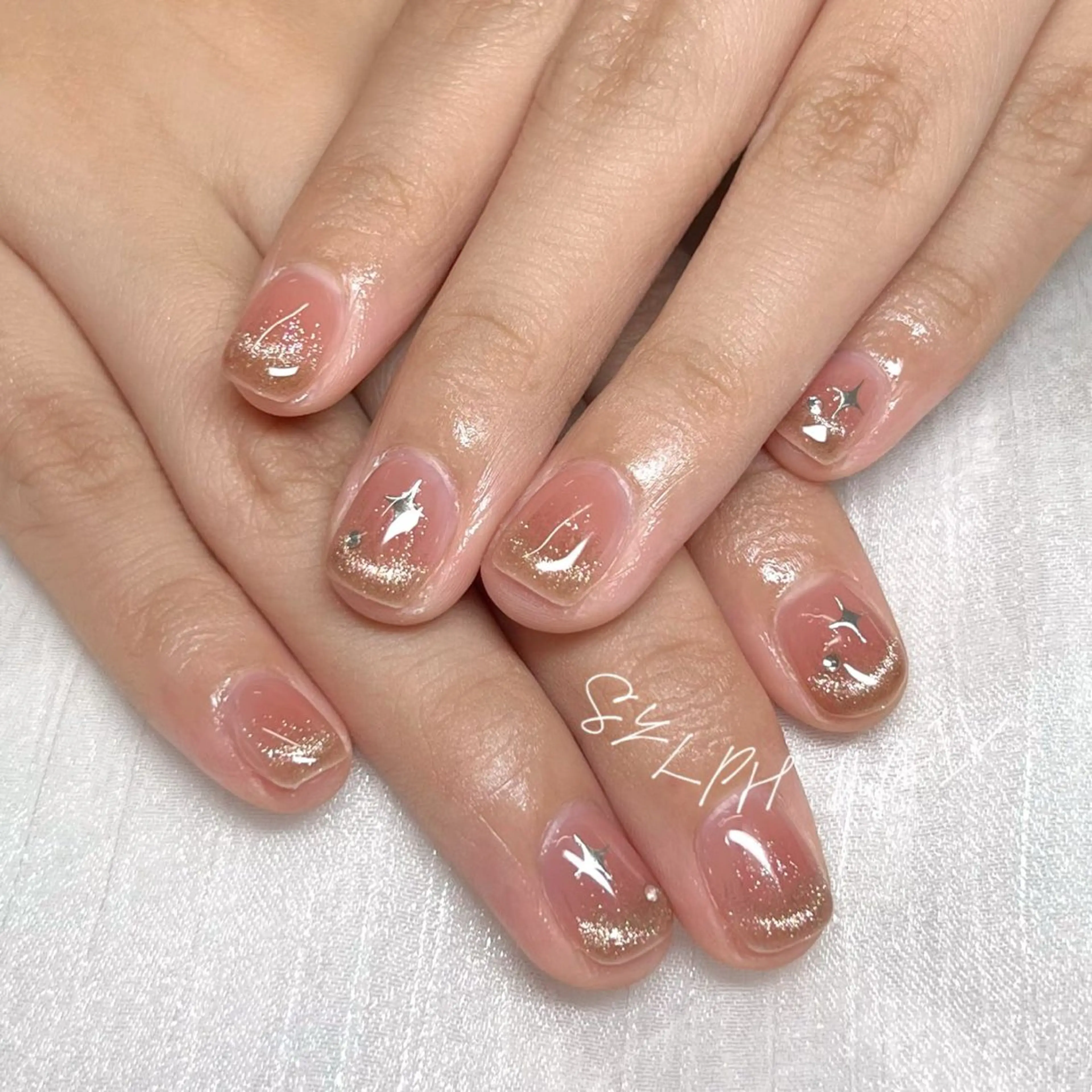 ネイル ハンドネイル ハンドケア Trend Nail シルフのネイルデザイン
