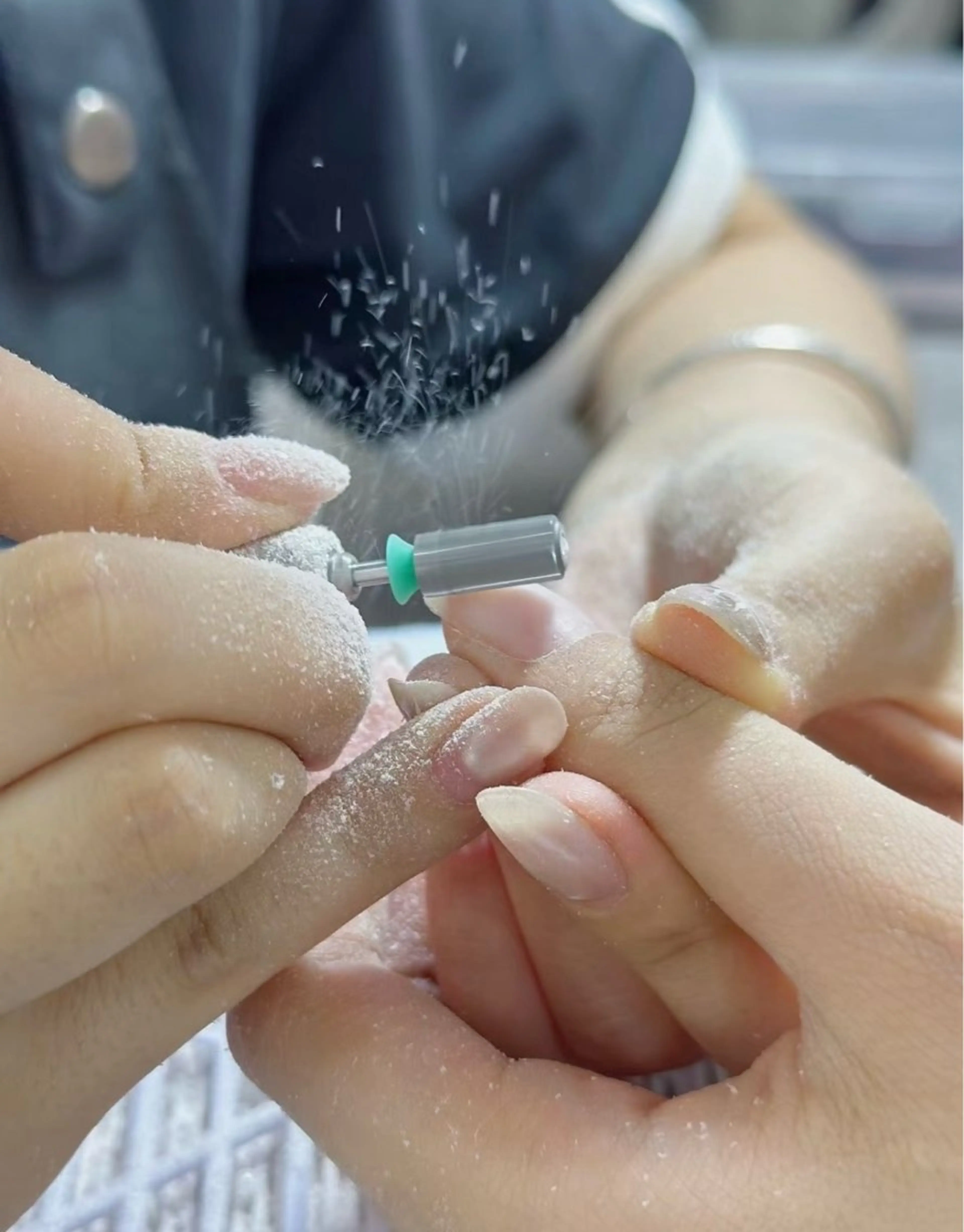 オフ放題&ケアジェル30分￥2200【パーツ/チープ/ストーン/スカルプ】の写真