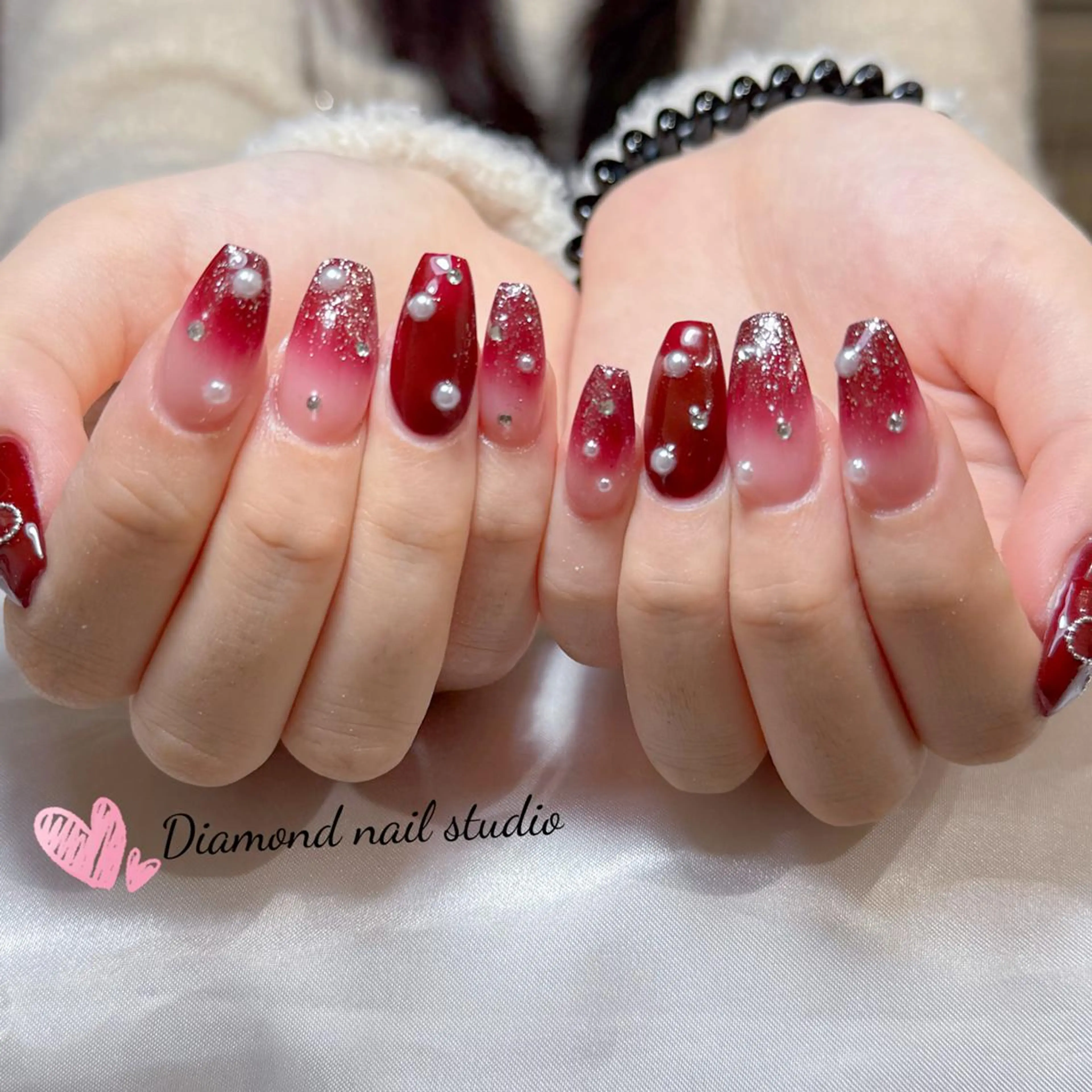 ネイル アートネイル オーロラネイル ガーリー キラキラネイル マグネットネイル DIAMOND 💅のネイルデザイン