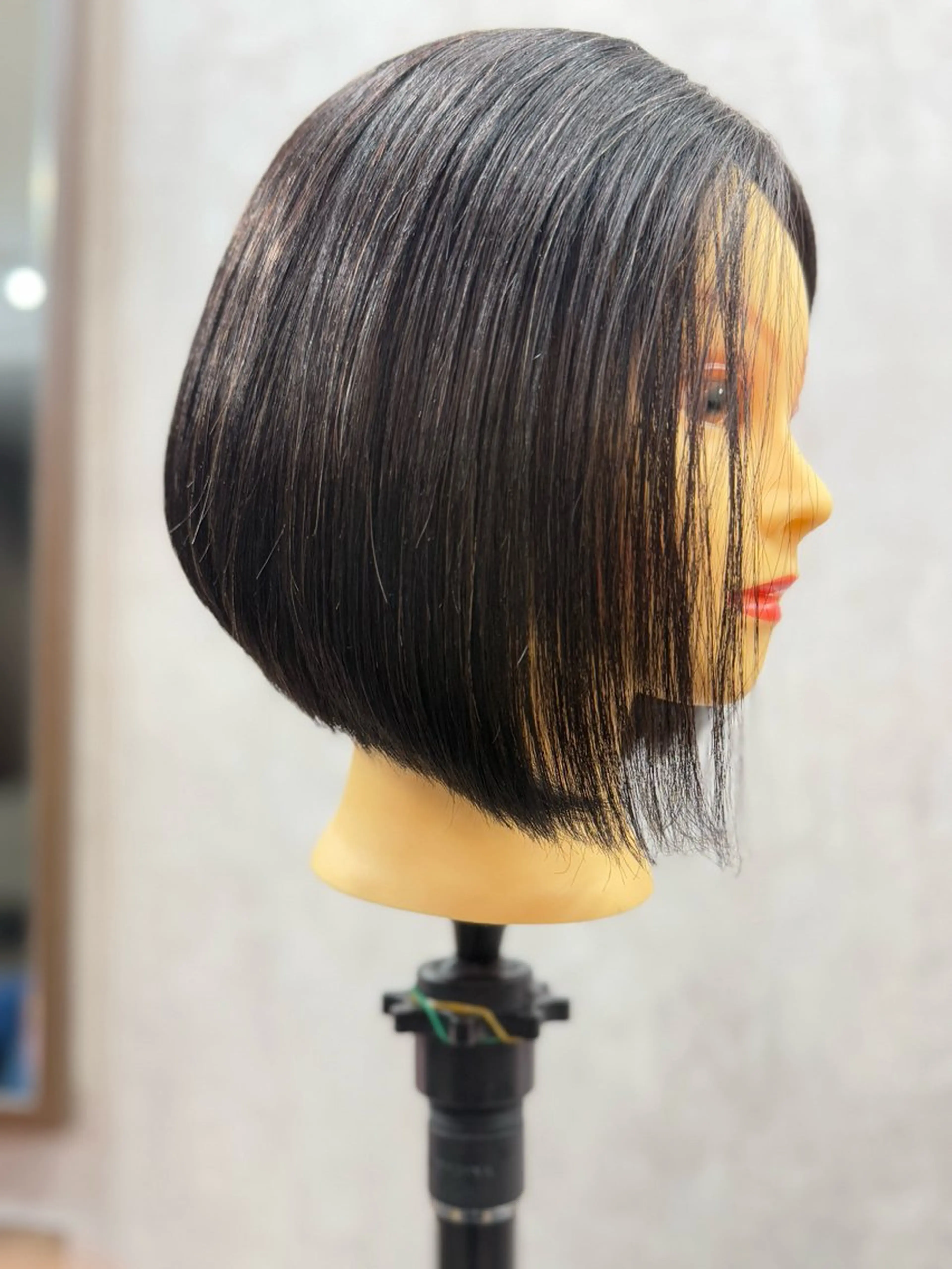 ミディアム ボブ Hair Peace所属・戎 歩のヘアスタイル