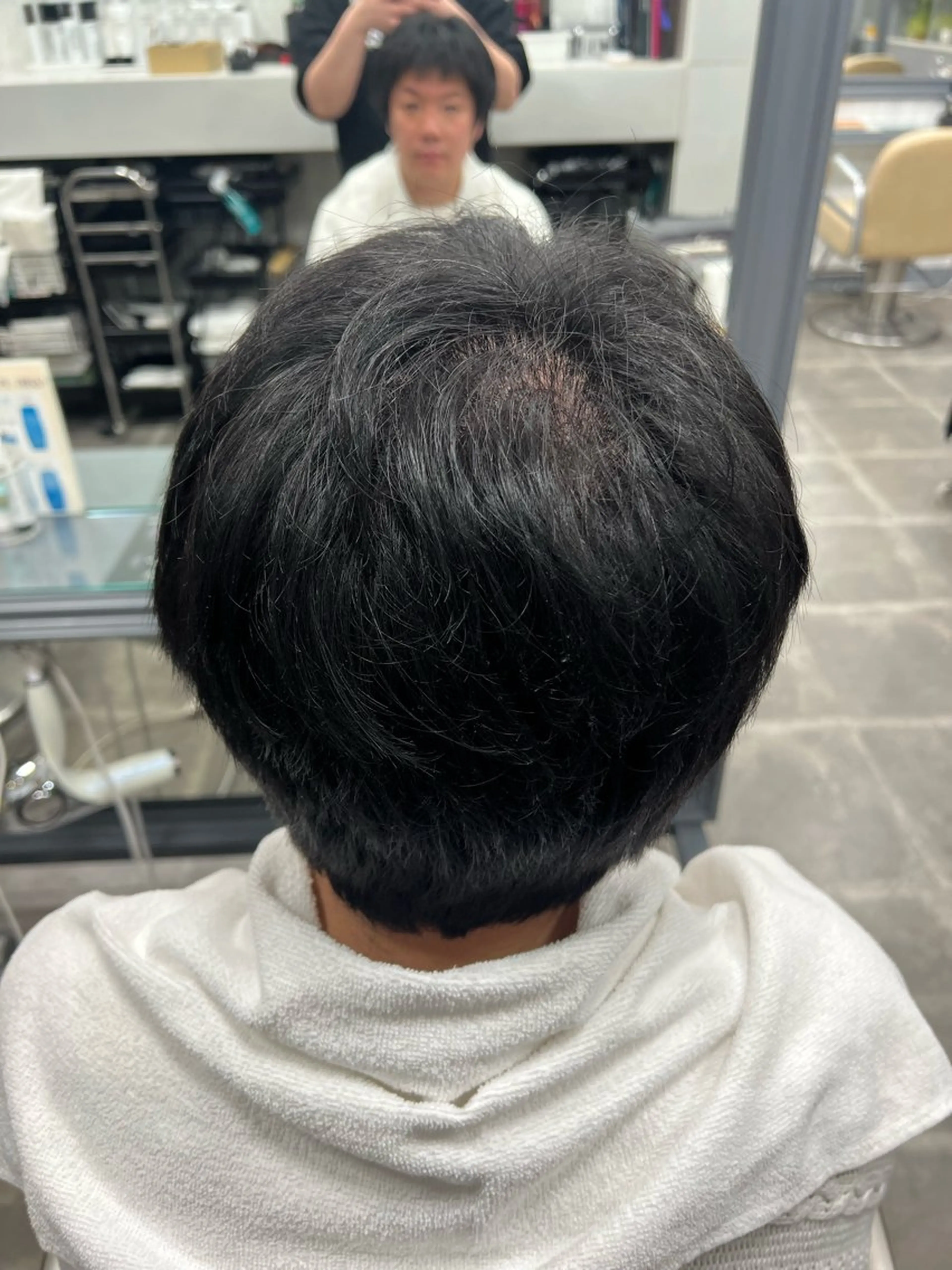 ショート アートラッシュフォーヘア所属・柴田 新菜のヘアスタイル