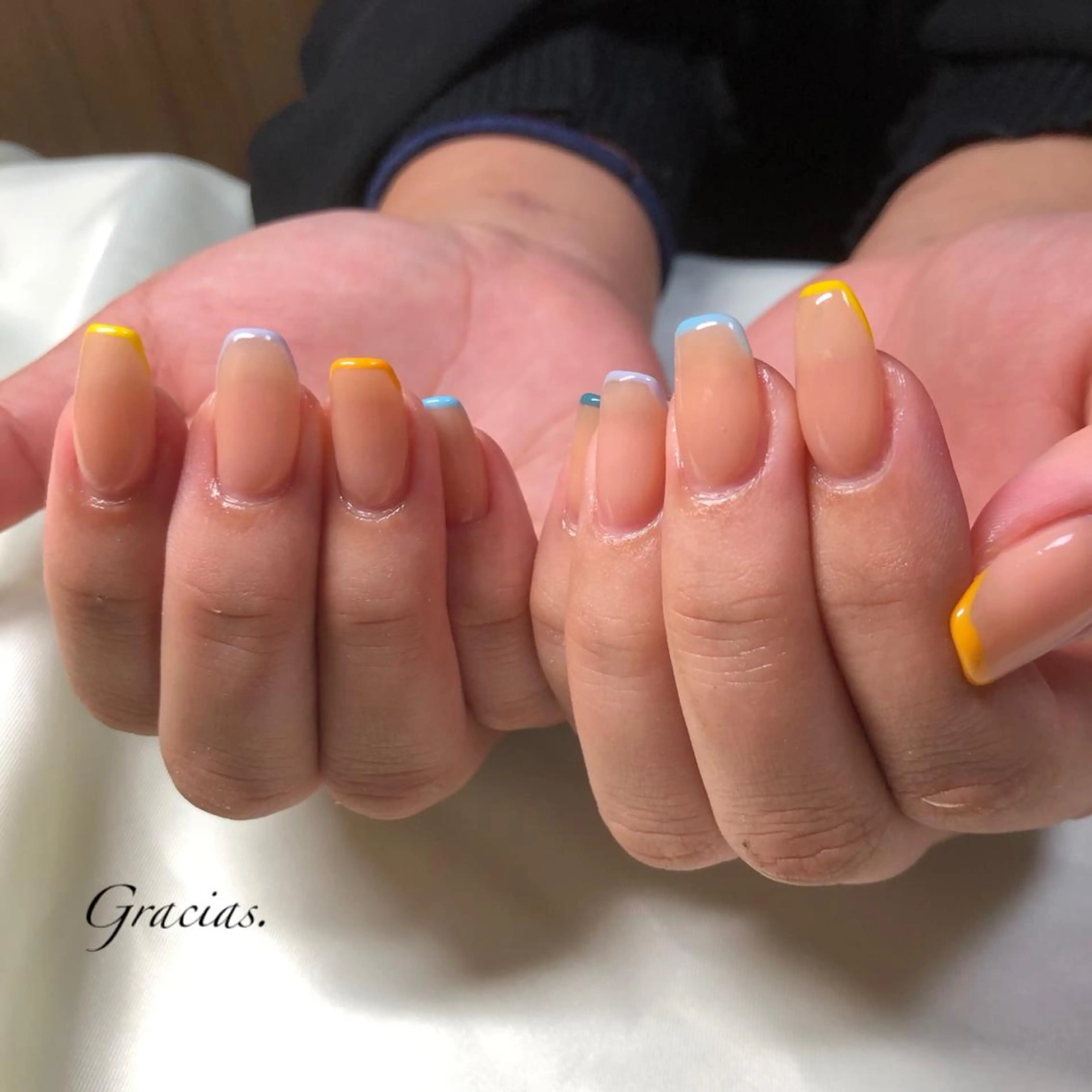 ネイル フレンチネイル ハンドネイル Gracias. rieのネイルデザイン