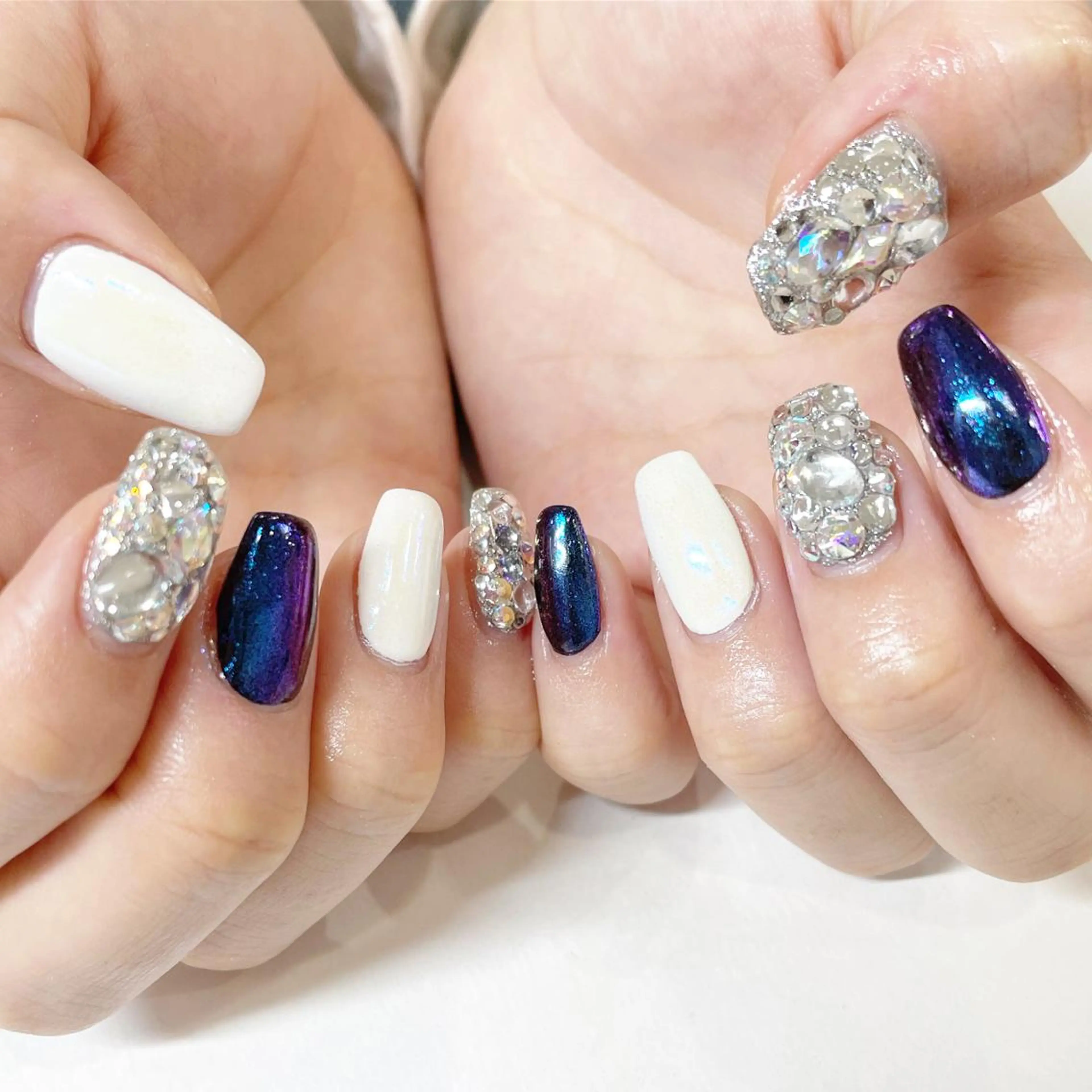 ネイル キラキラネイル Minami 🍓のネイルデザイン