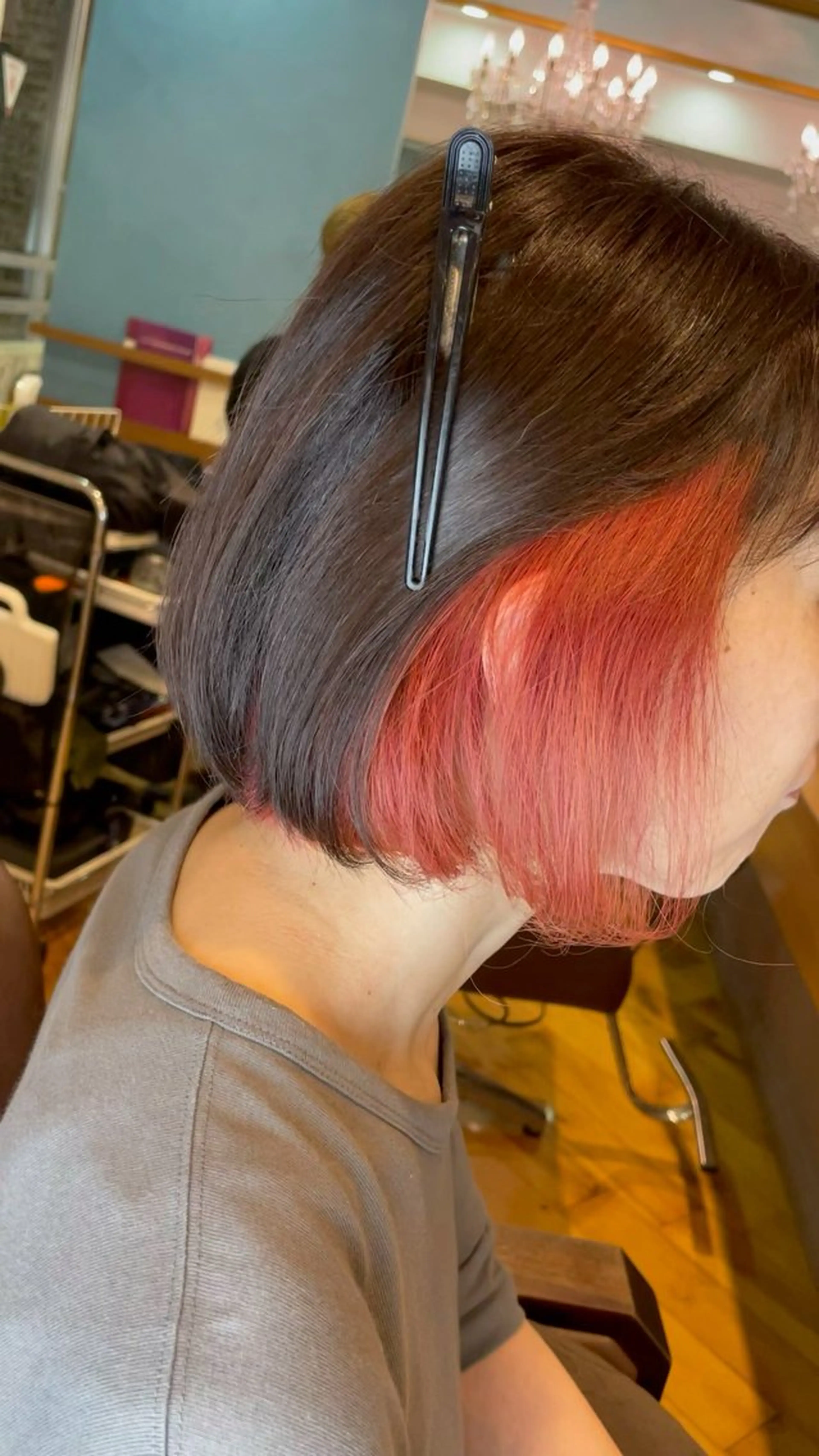 カラー ブリーチ 原野 実優羽のヘアスタイル