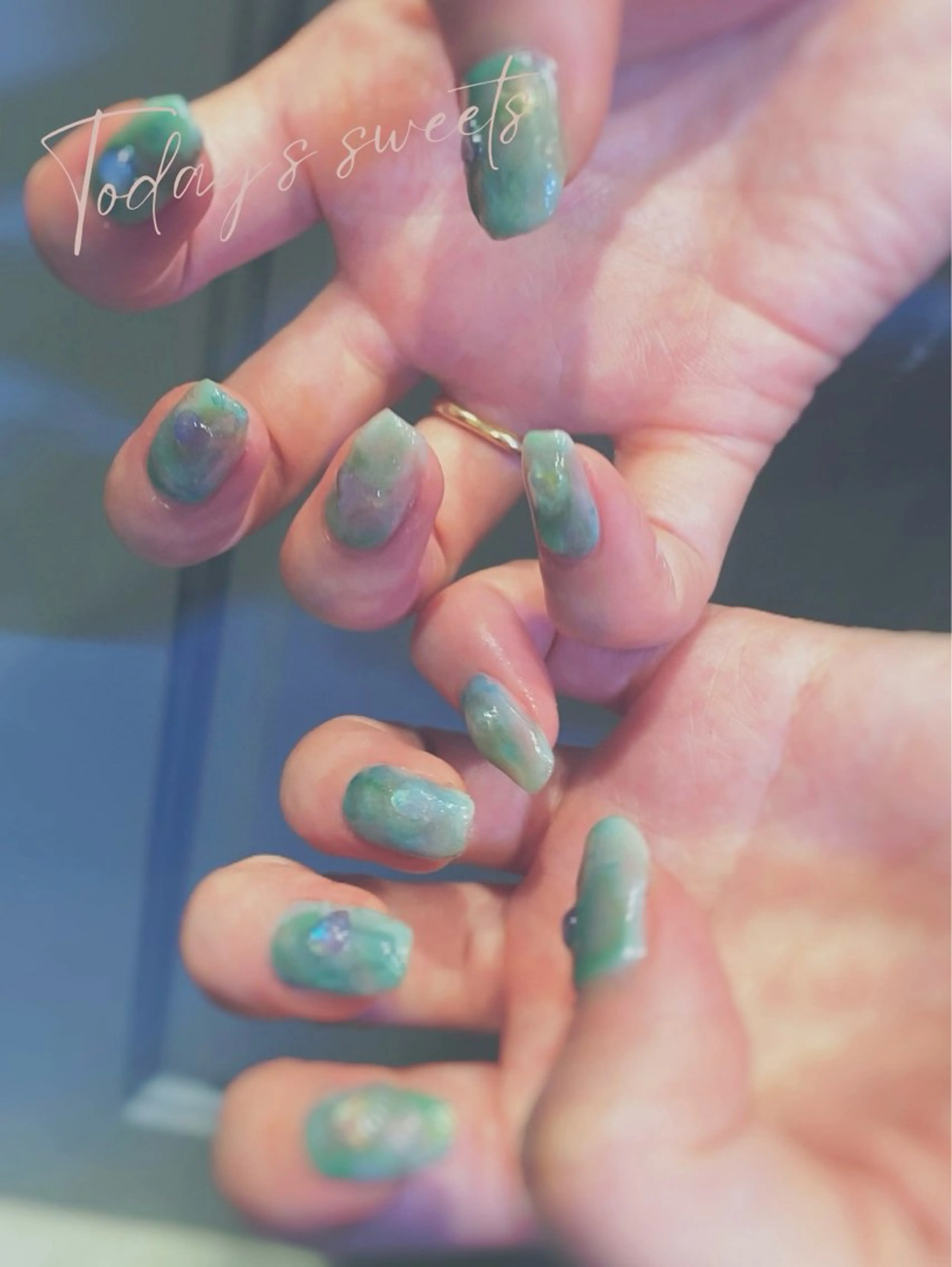 ネイル ニュアンスネイル 春ネイル free hug Hiromiのネイルデザイン