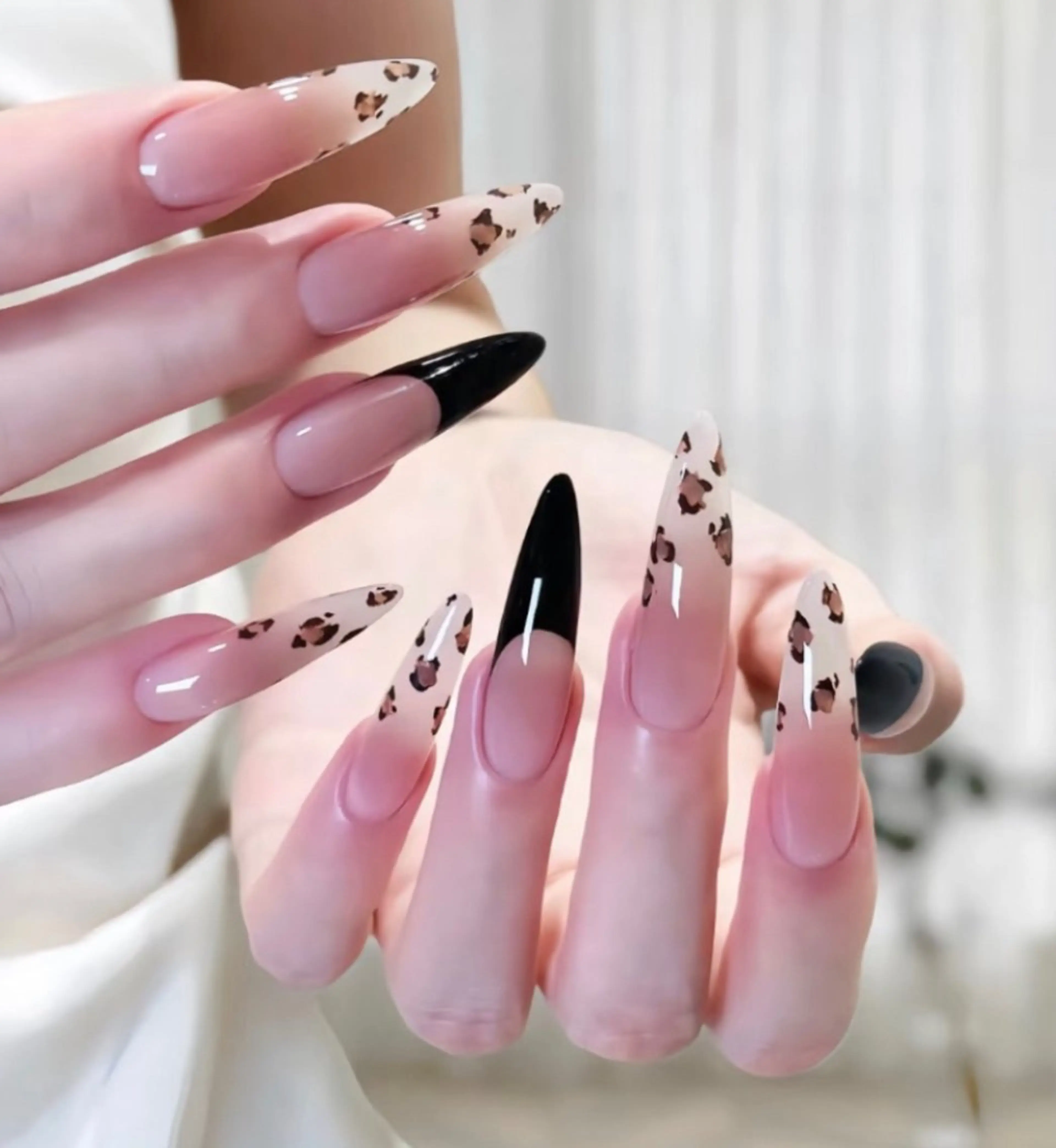 ネイル AND Nail 長さだし専門店のネイルデザイン