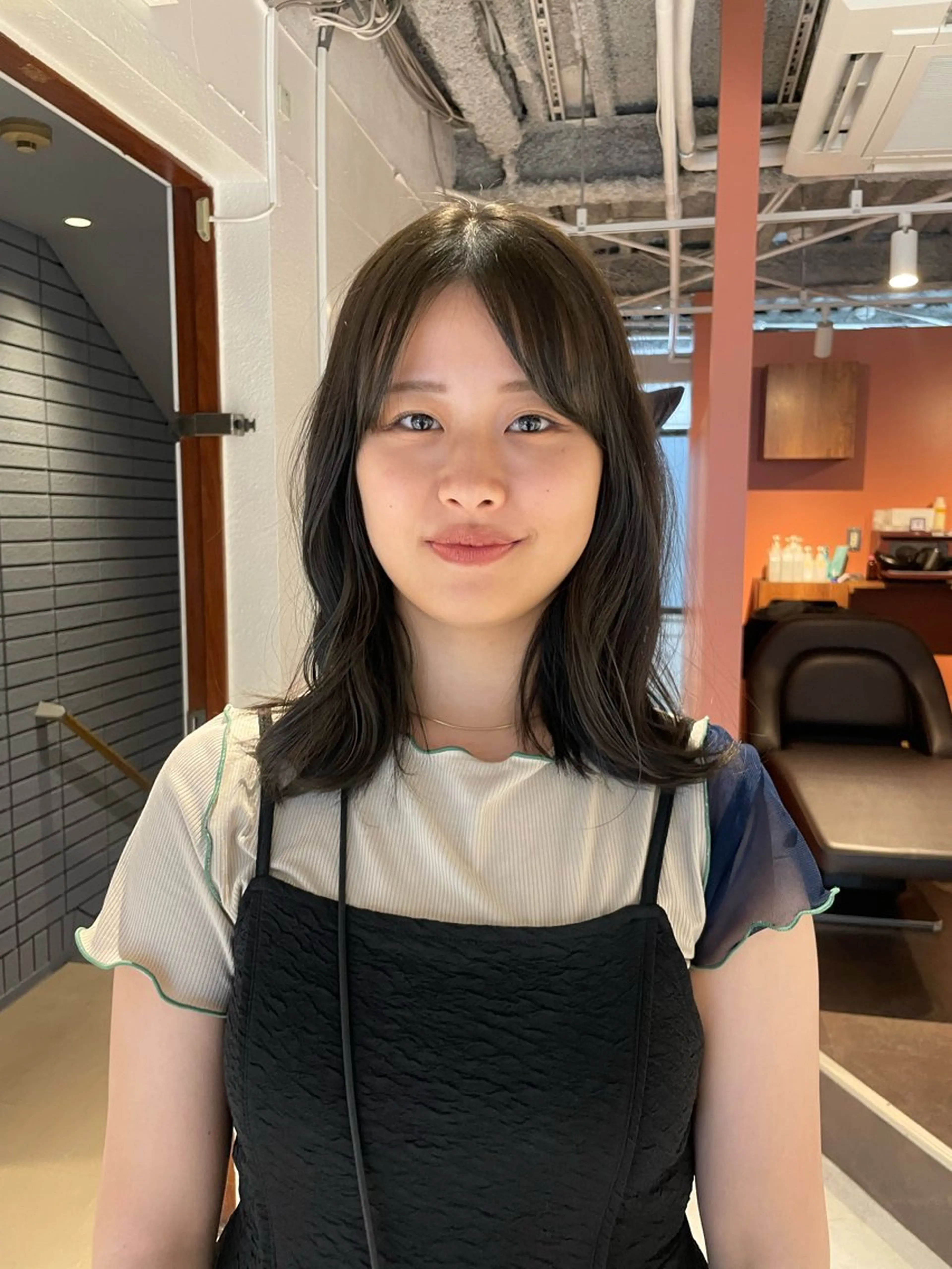 ロング カラー ブリーチ 透明感カラー トリートメント カット ヘアカラー トリートメント レイヤー×初 パーマ|hinakoのヘアスタイル