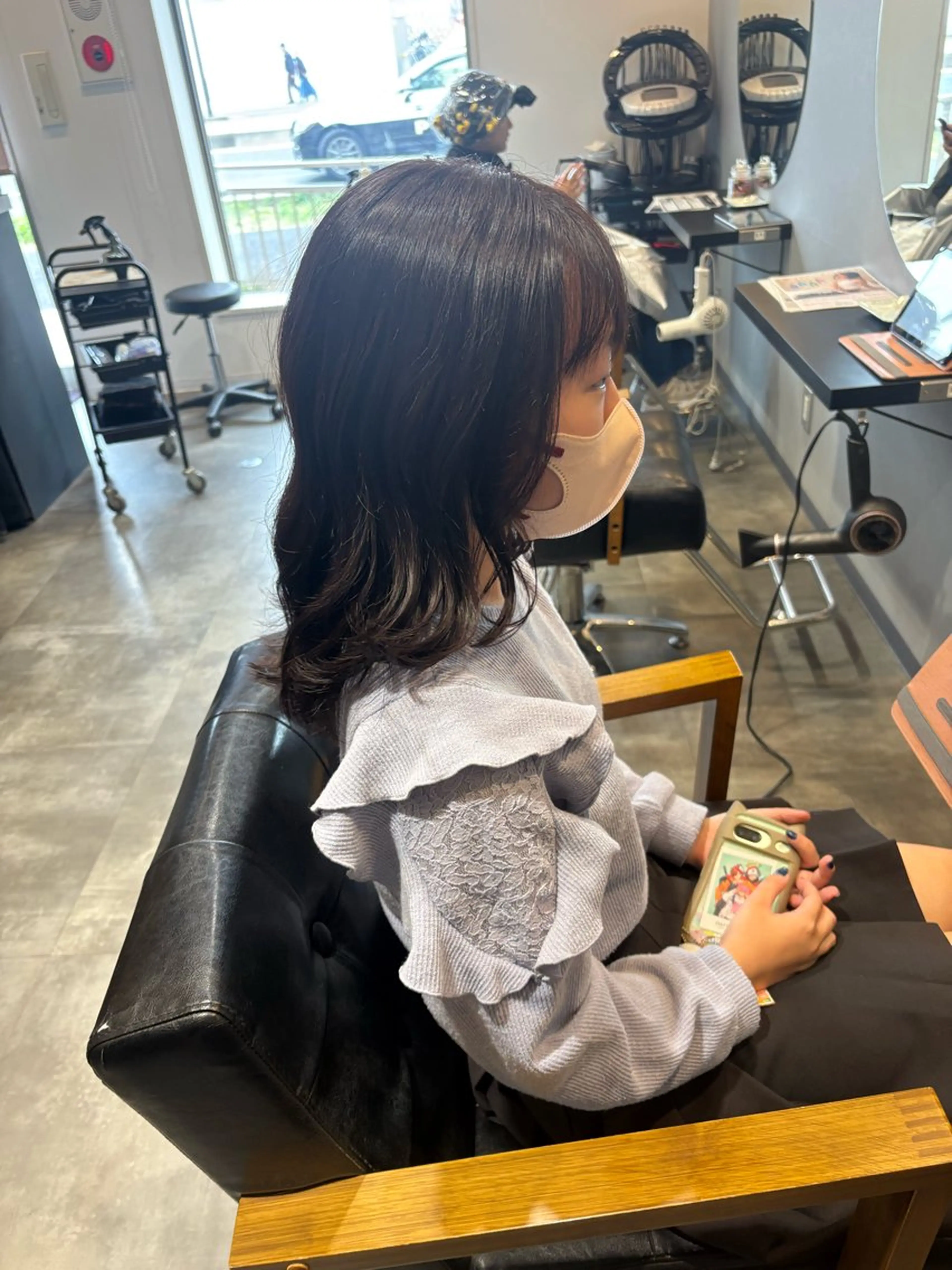 セミロング カット ヘアカラー 小堀 いぶきのヘアスタイル