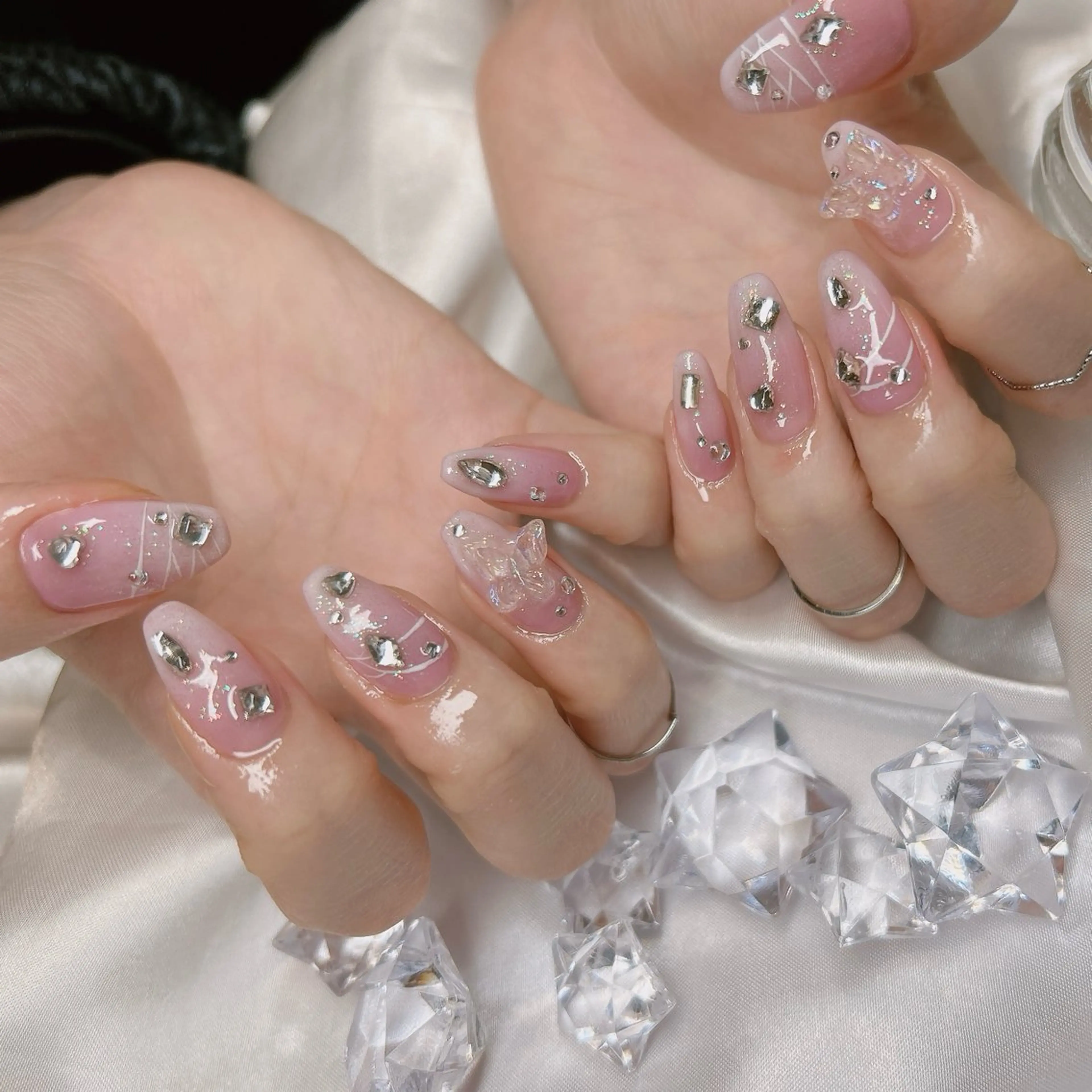 ネイル キラキラネイル ハンドネイル junna のぞいてねのネイルデザイン