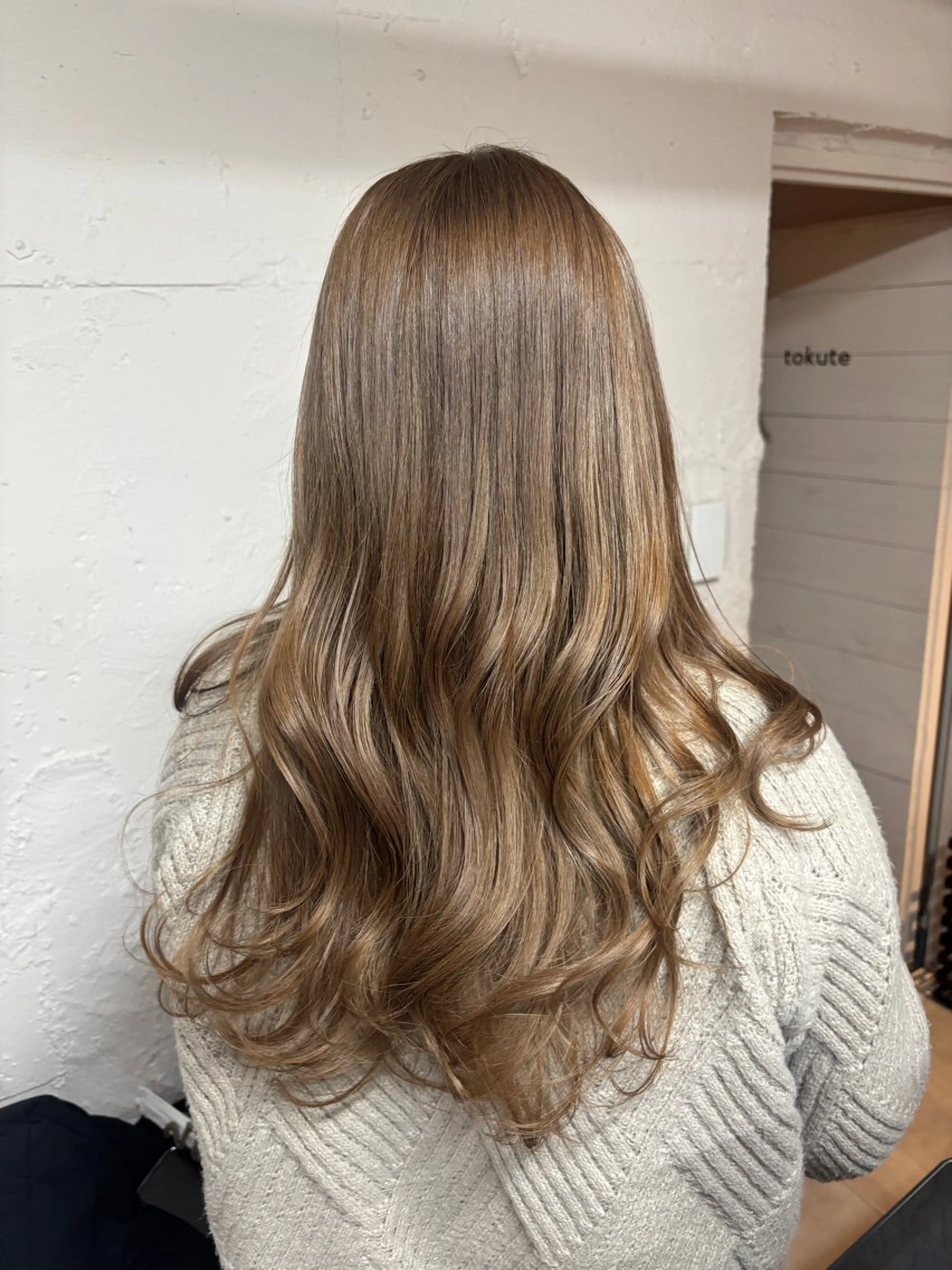 セミロング カラー 🩵似合わせカット SEIRA🩵のヘアスタイル