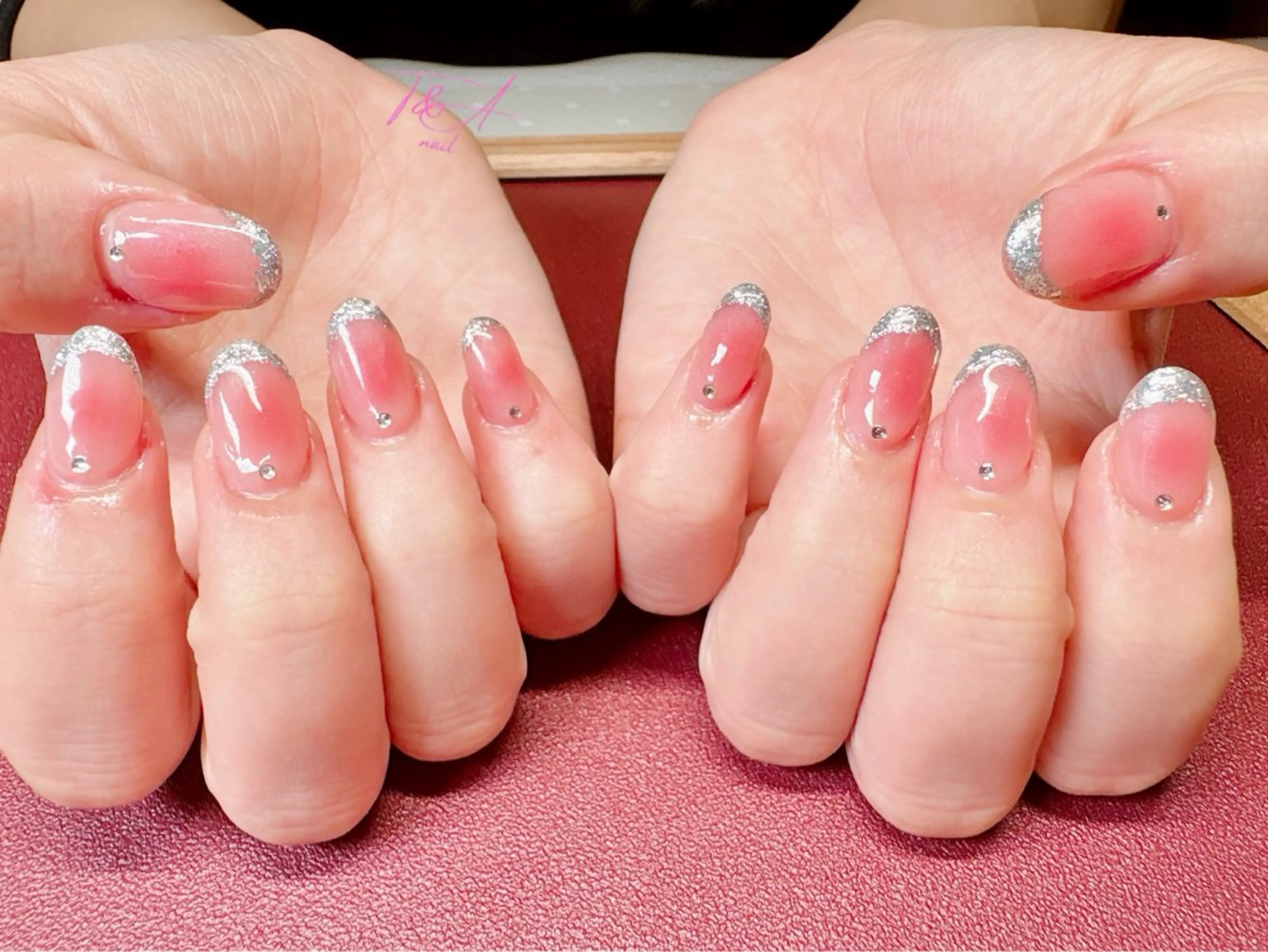 ネイル チークネイル 長さ出し フレンチネイル ジェルネイル キラキラネイル ハンドネイル T&A nailのネイルデザイン