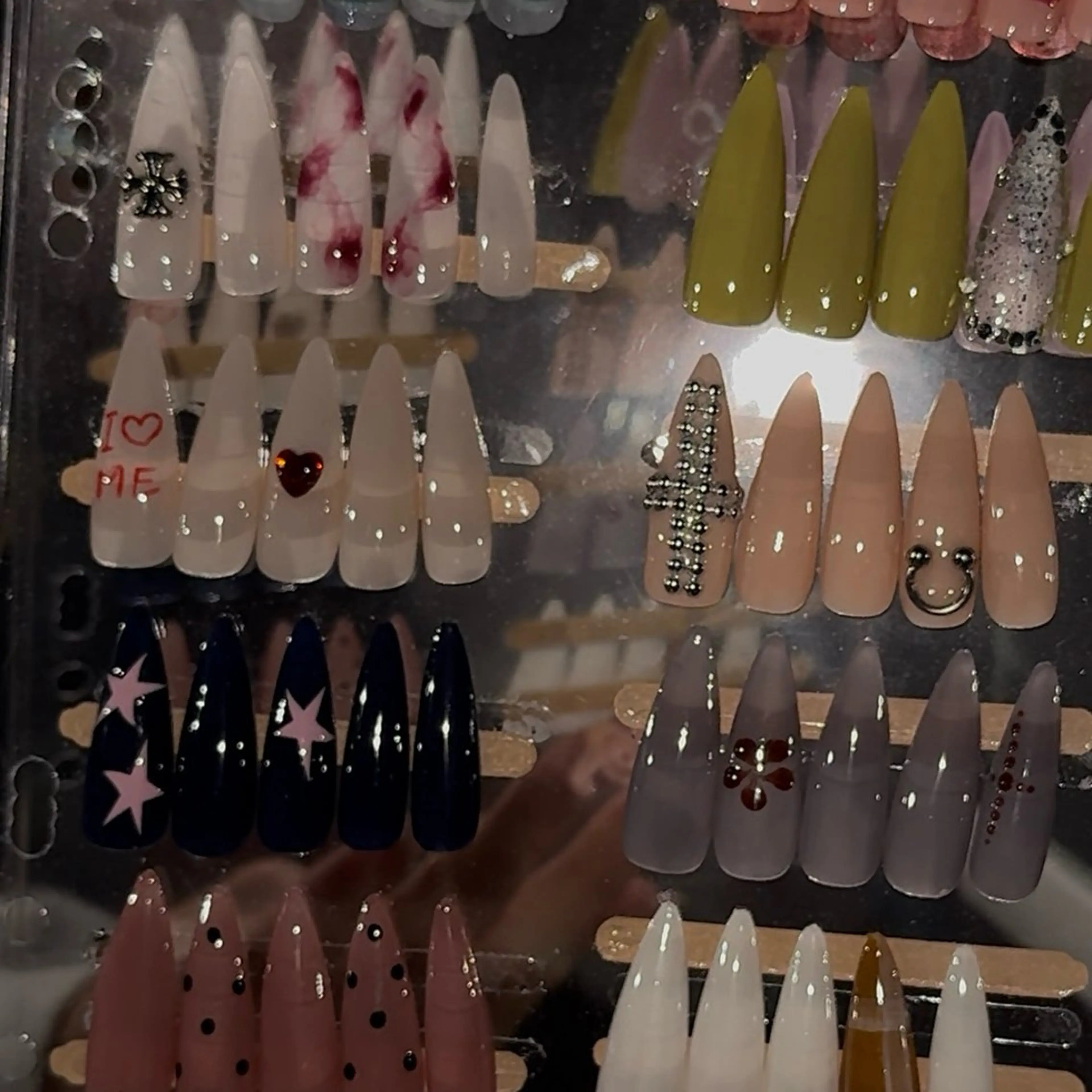 ネイル ハンドネイル Sarina ⋆⭒˚のネイルデザイン