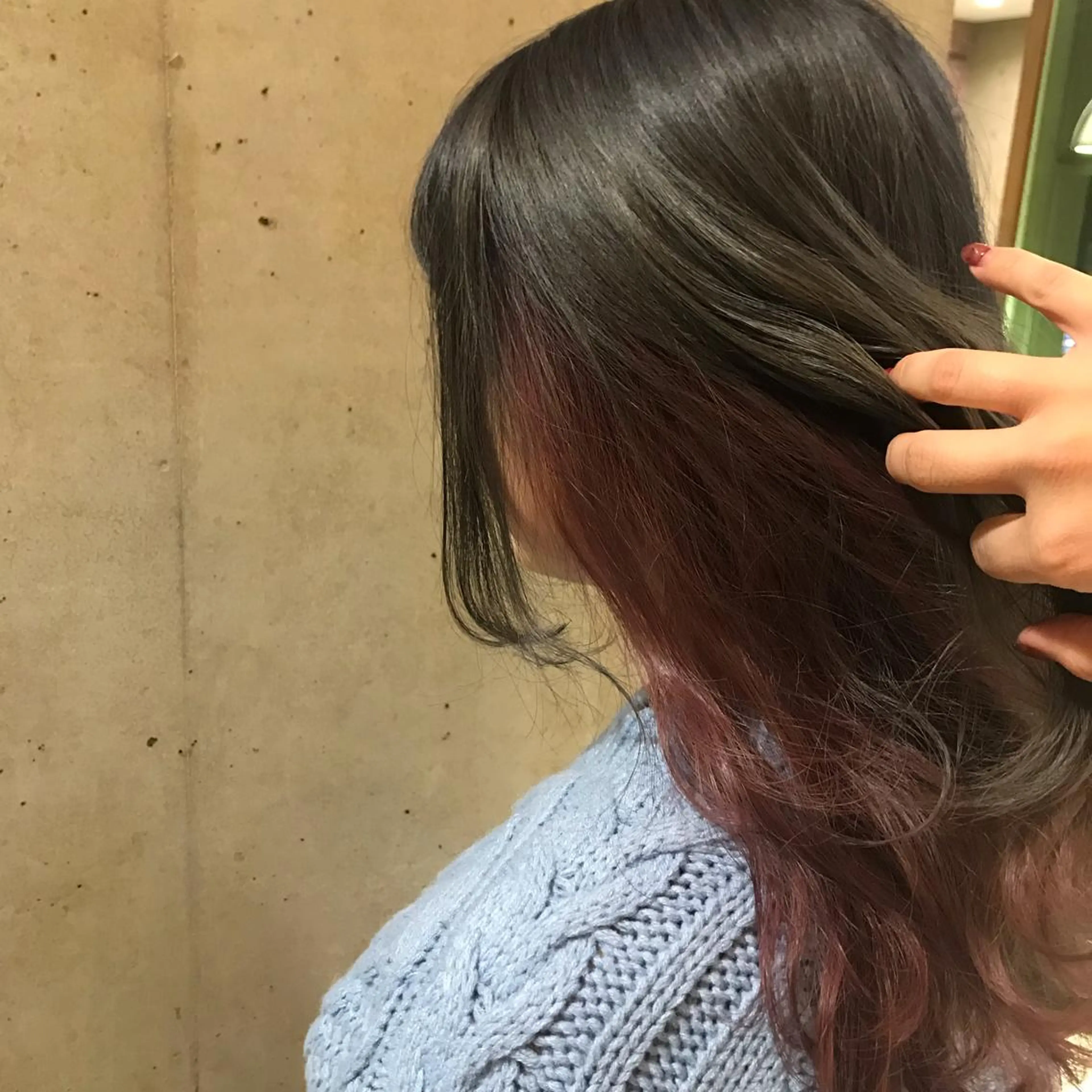 セミロング カラー 一ノ瀬 蘭のヘアスタイル