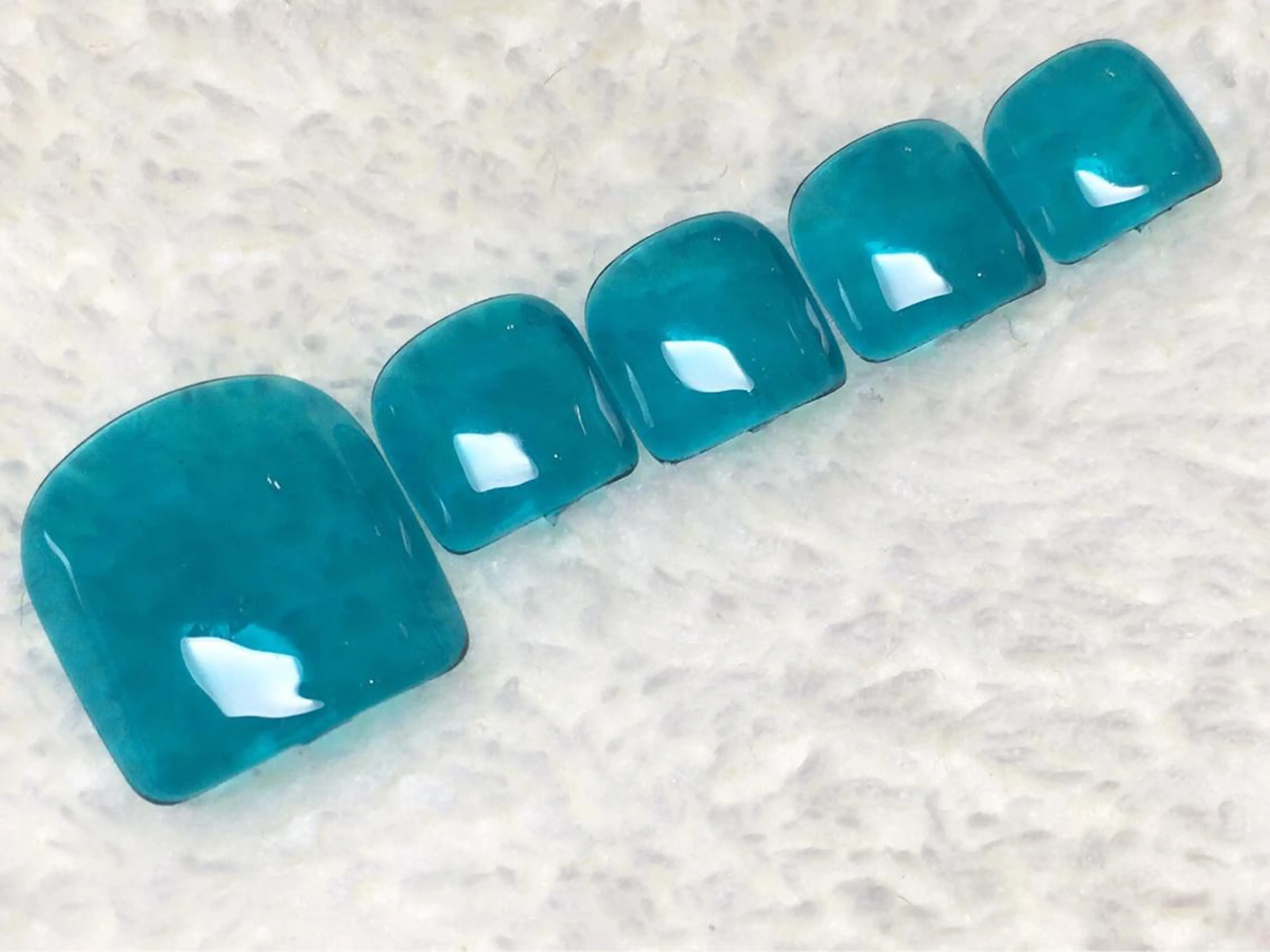 ネイル フットネイル ワンカラーネイル Aubel.nord_nail所属・Aubel.nord オーベルノールのネイルデザイン