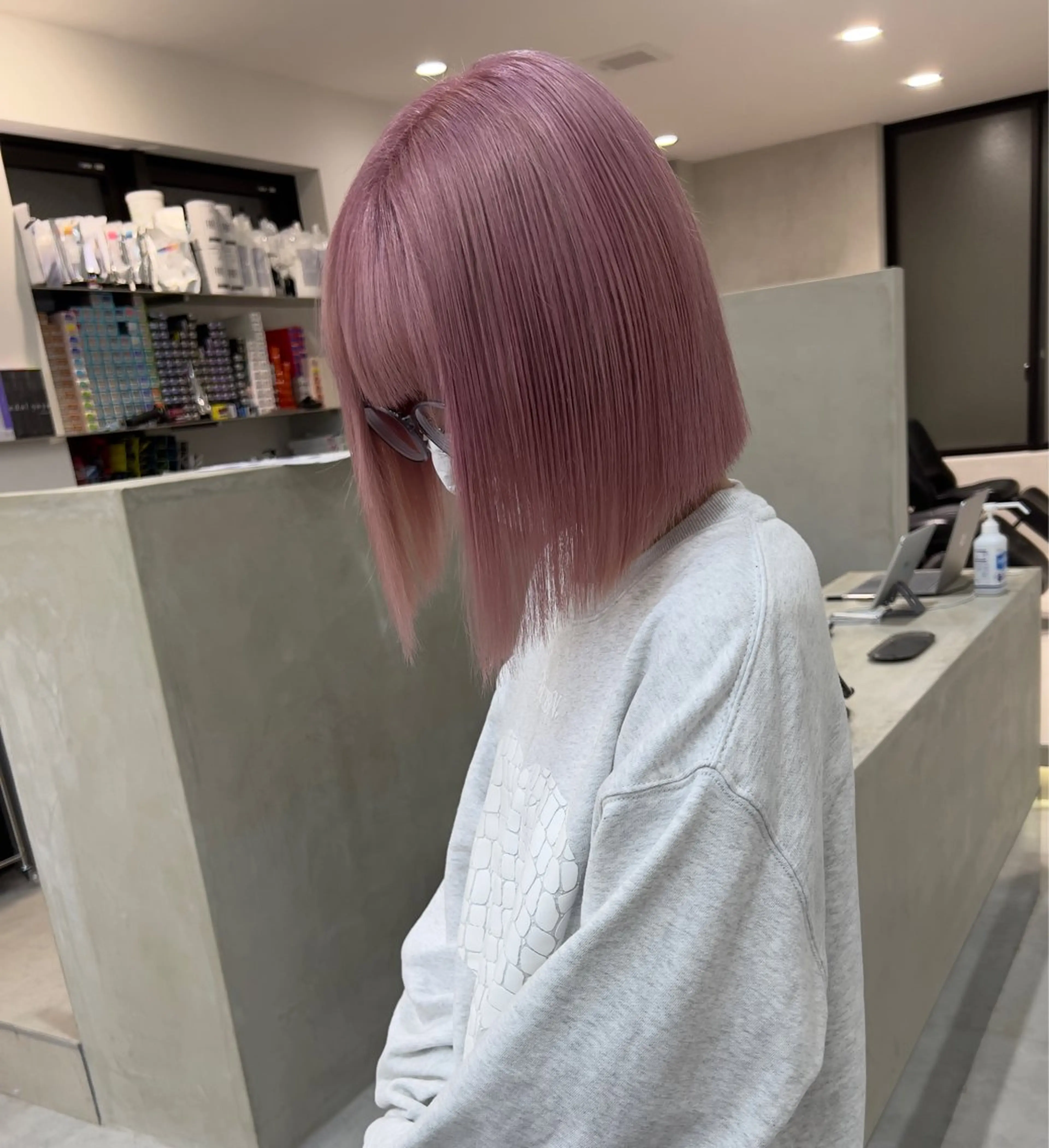 カラー ピンクカラー iris所属・漆崎 相美のヘアスタイル