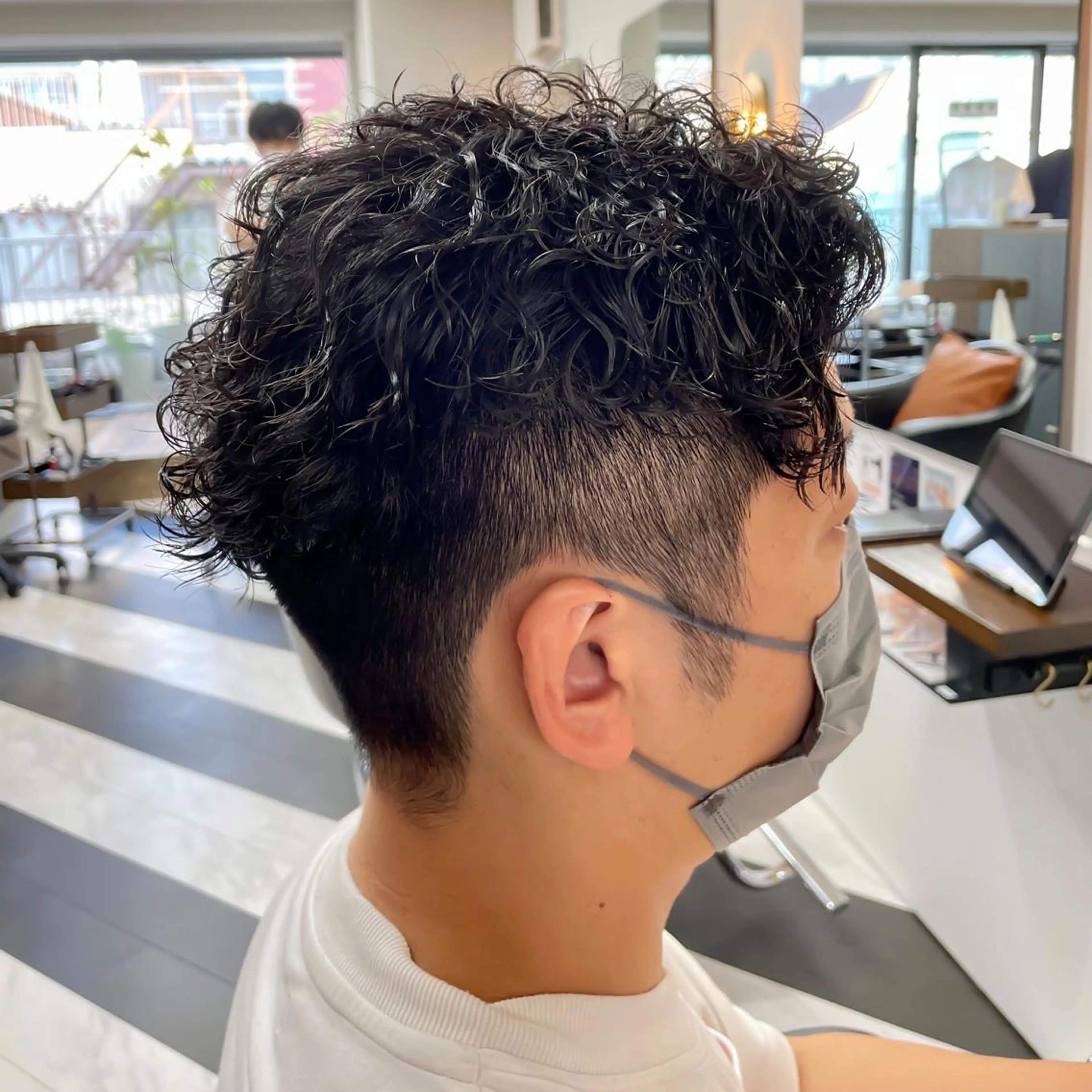 ショート パーマ メンズ 守屋 寿哉のヘアスタイル