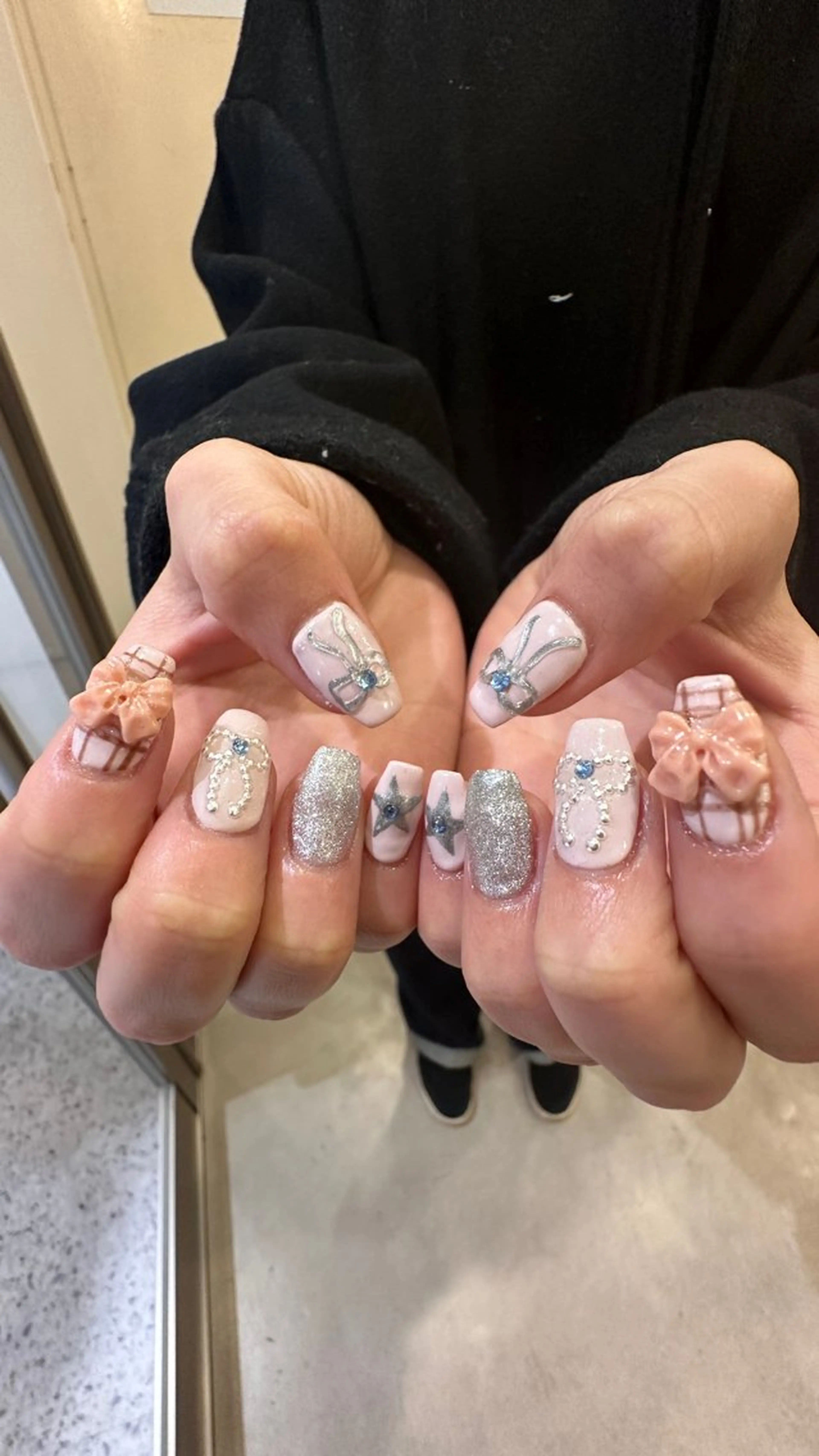 ネイル ハンドネイル 👽個性派ネイル🎀 komachiのヘアスタイル