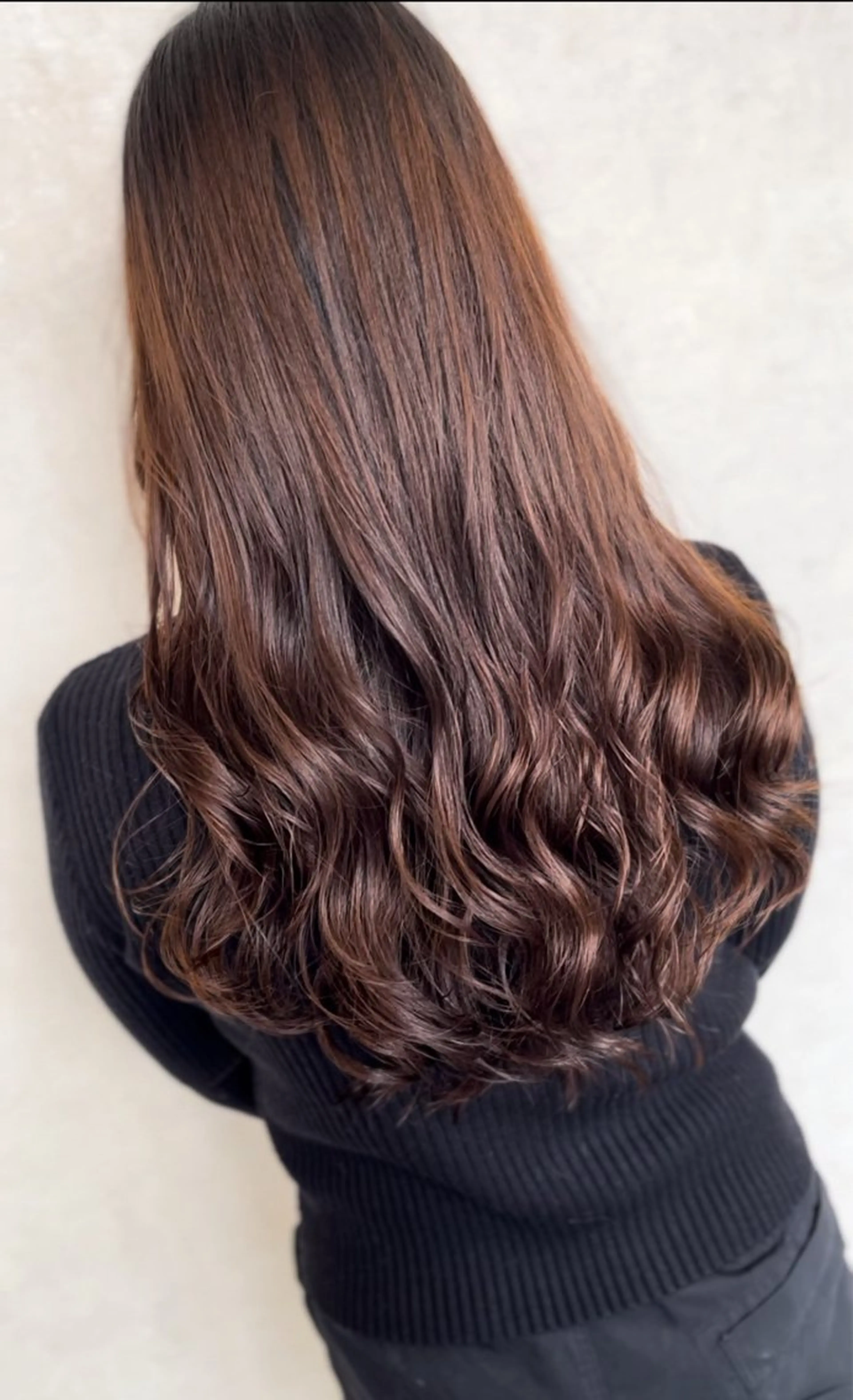 【¥9900】カット+札幌初導入のコテ巻き風パーマ⚪︎的確な薬剤選定、ベースの形や持ちが良くなるカットが大事です。の写真