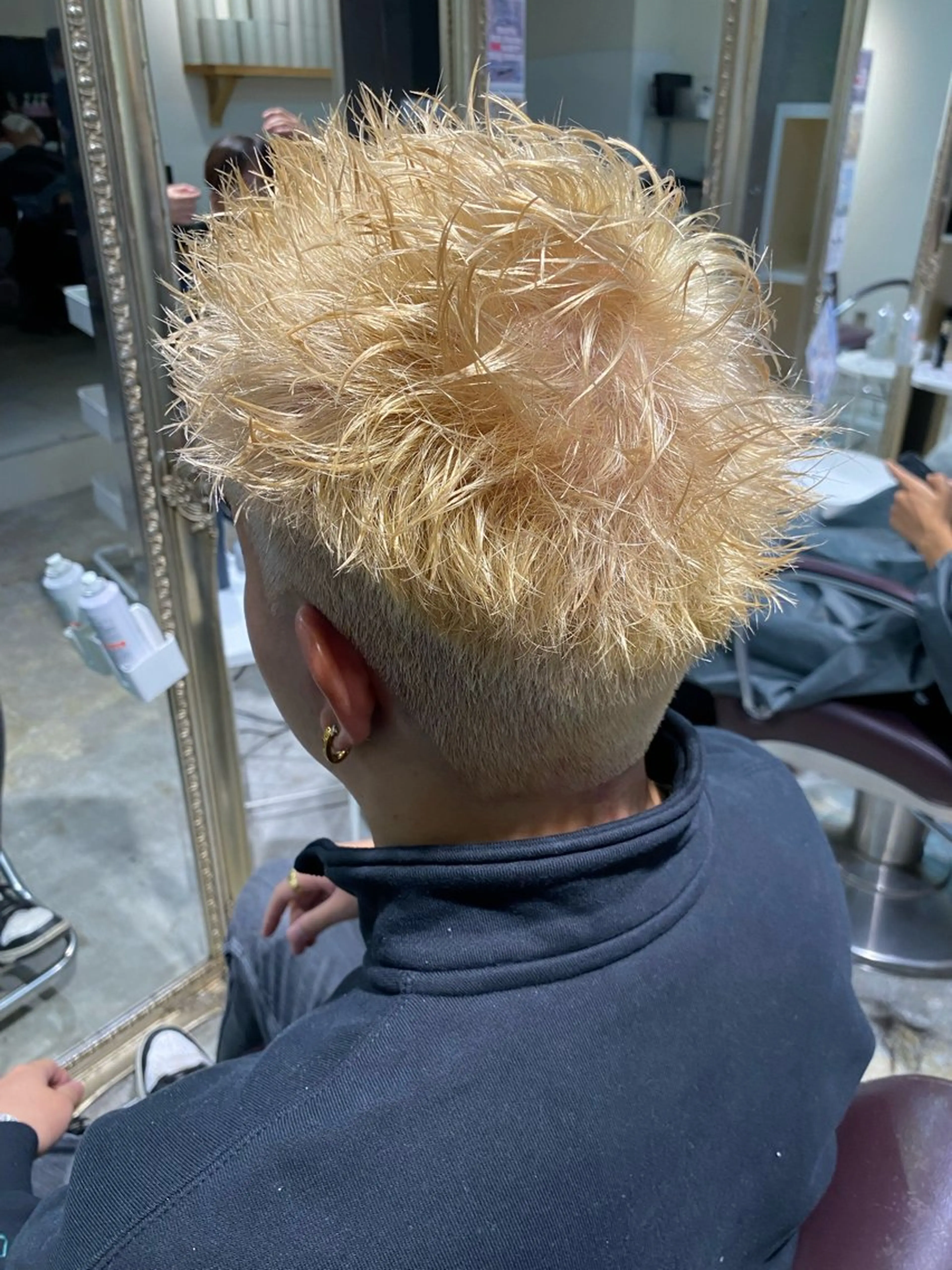 ショート カラー メンズ ヘアカラー パーマ特化/フェザー パーマシャドウ/真生のヘアスタイル