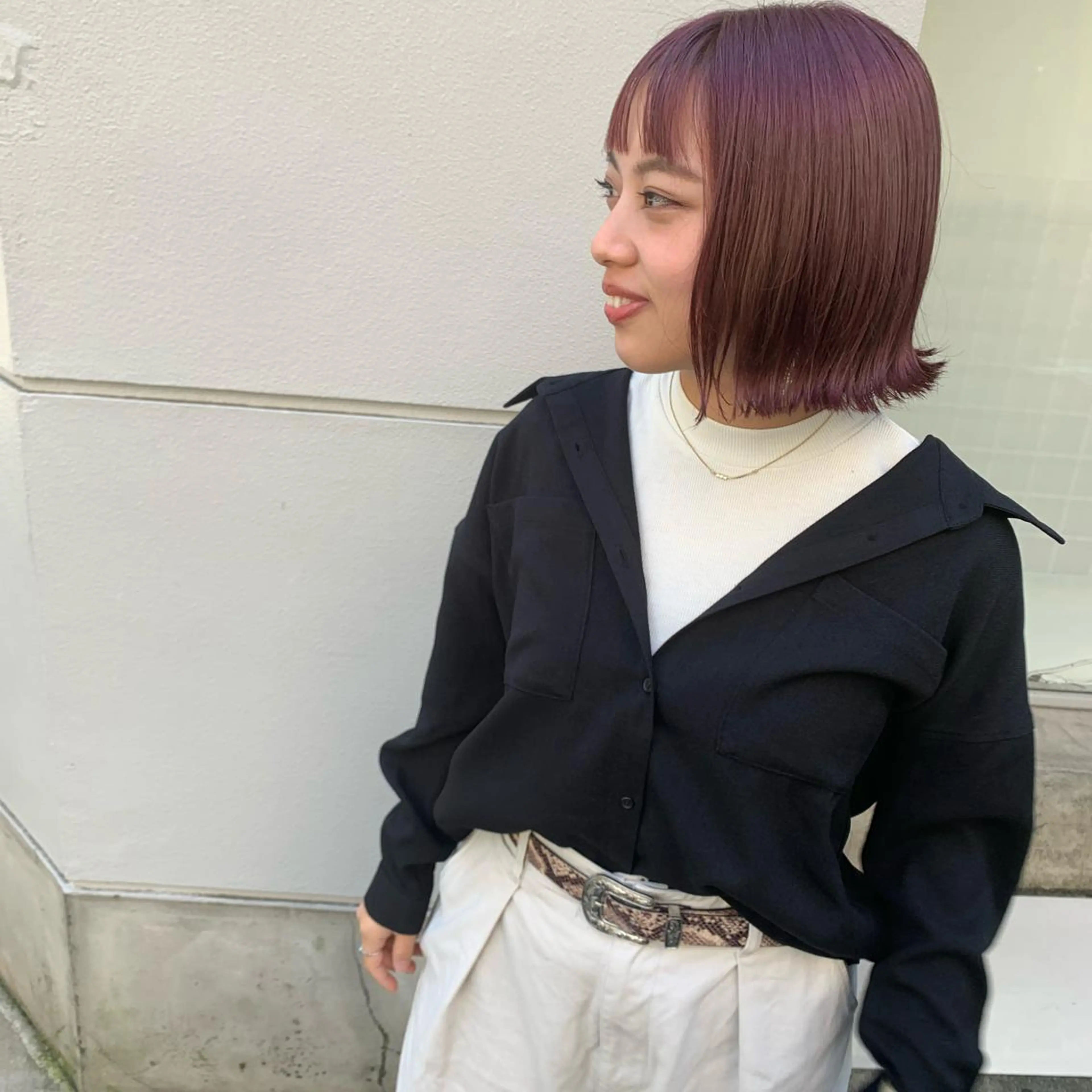 ショート カラー ヘアアレンジ サナ🌱 切りっぱなしボブのヘアスタイル