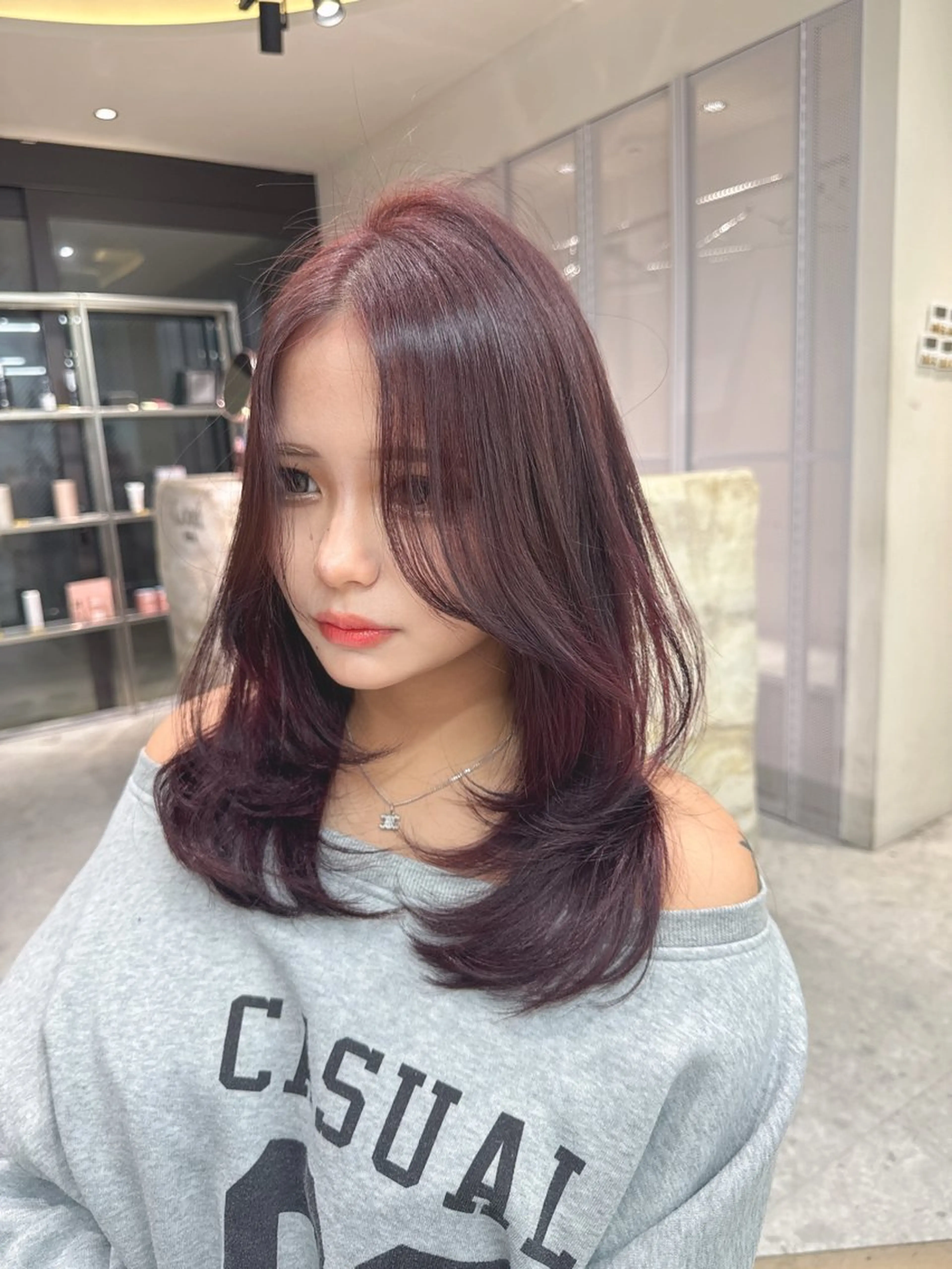 ミディアム カラー ヘアカラー shion 透明感カラーのヘアスタイル