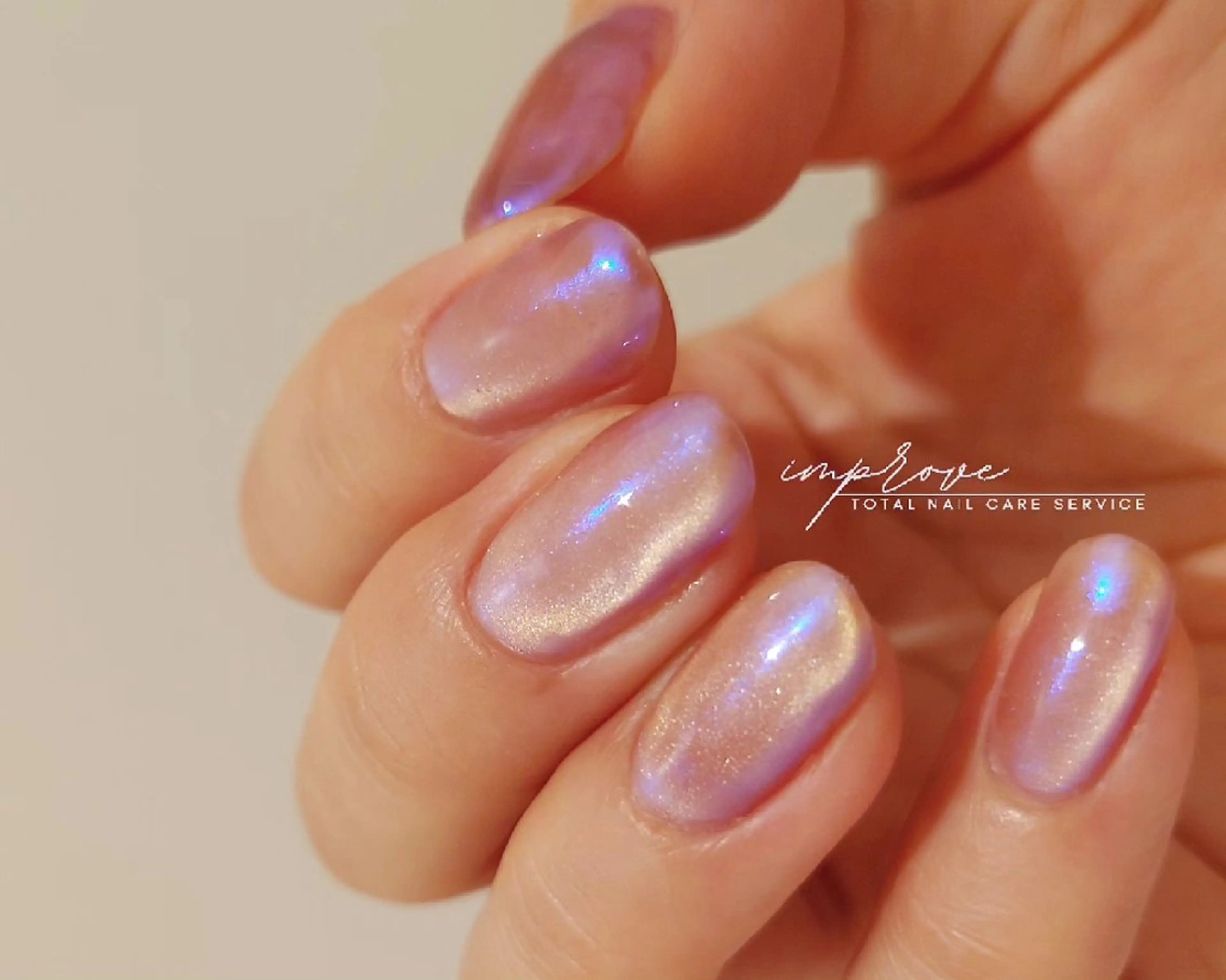 ネイル オーロラネイル マグネットネイル improve /mamiのネイルデザイン