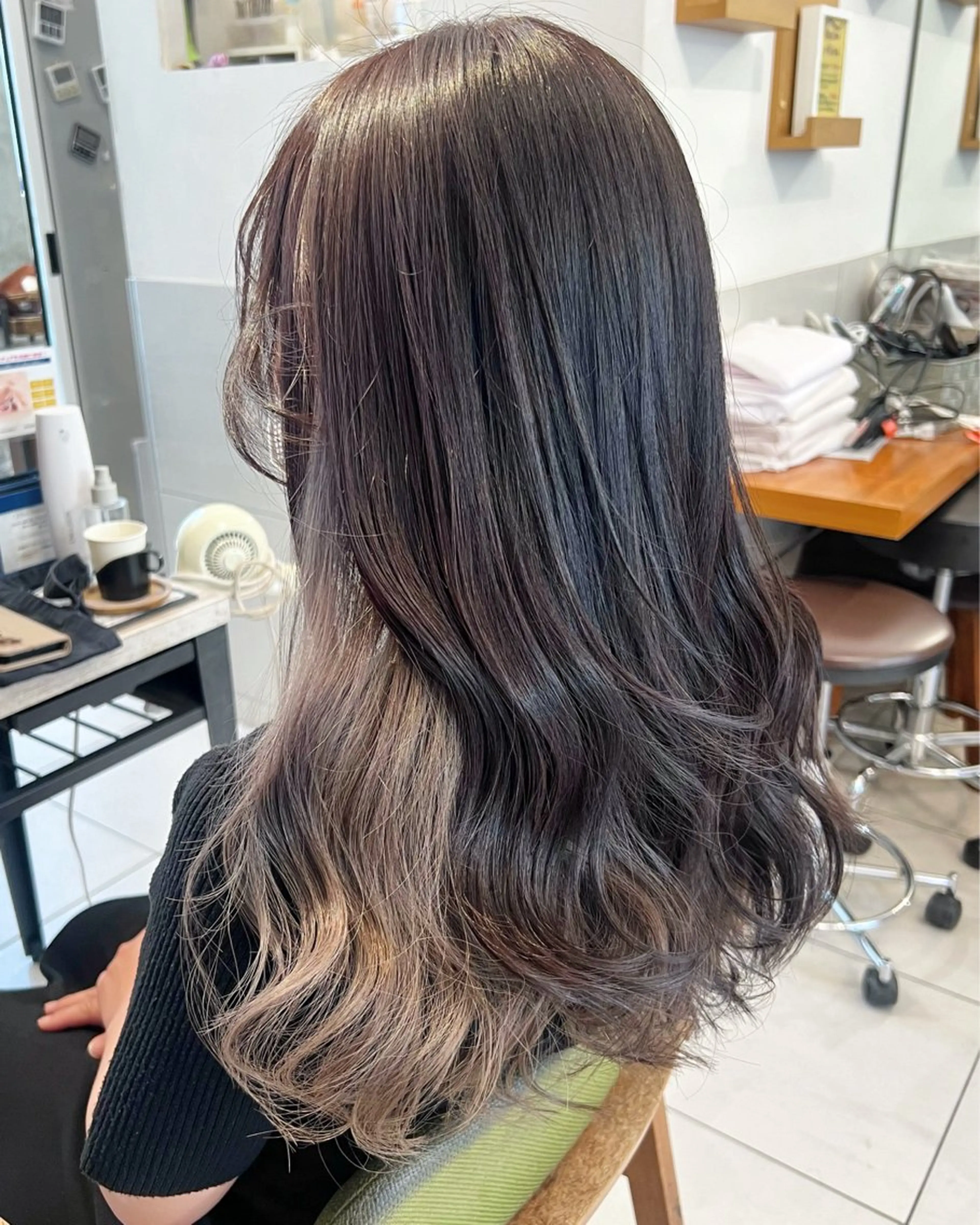 ロング カラー インナーカラー かわの ももな 💜ྀིのヘアスタイル