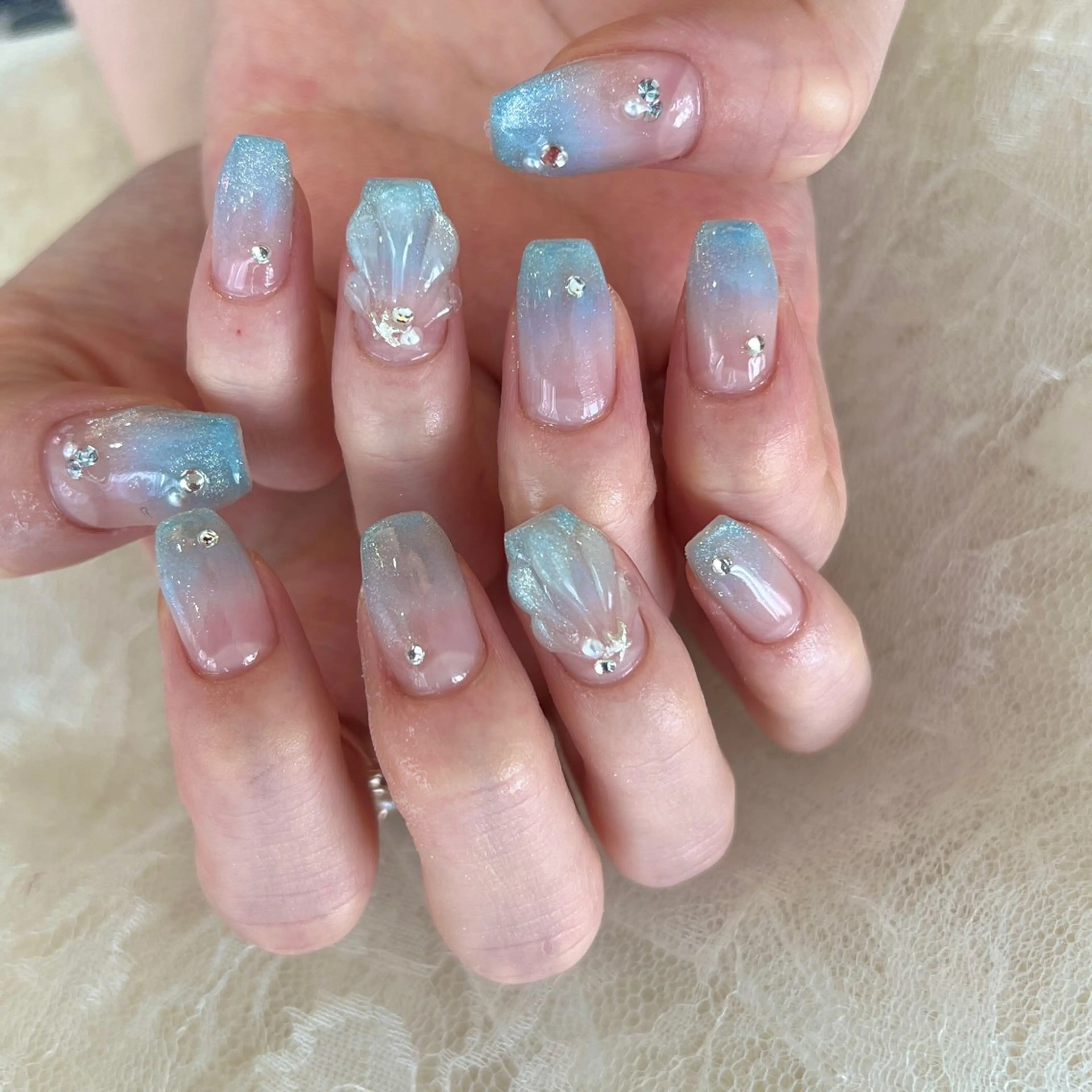 ネイル ハンドネイル 河野 弥月のネイルデザイン