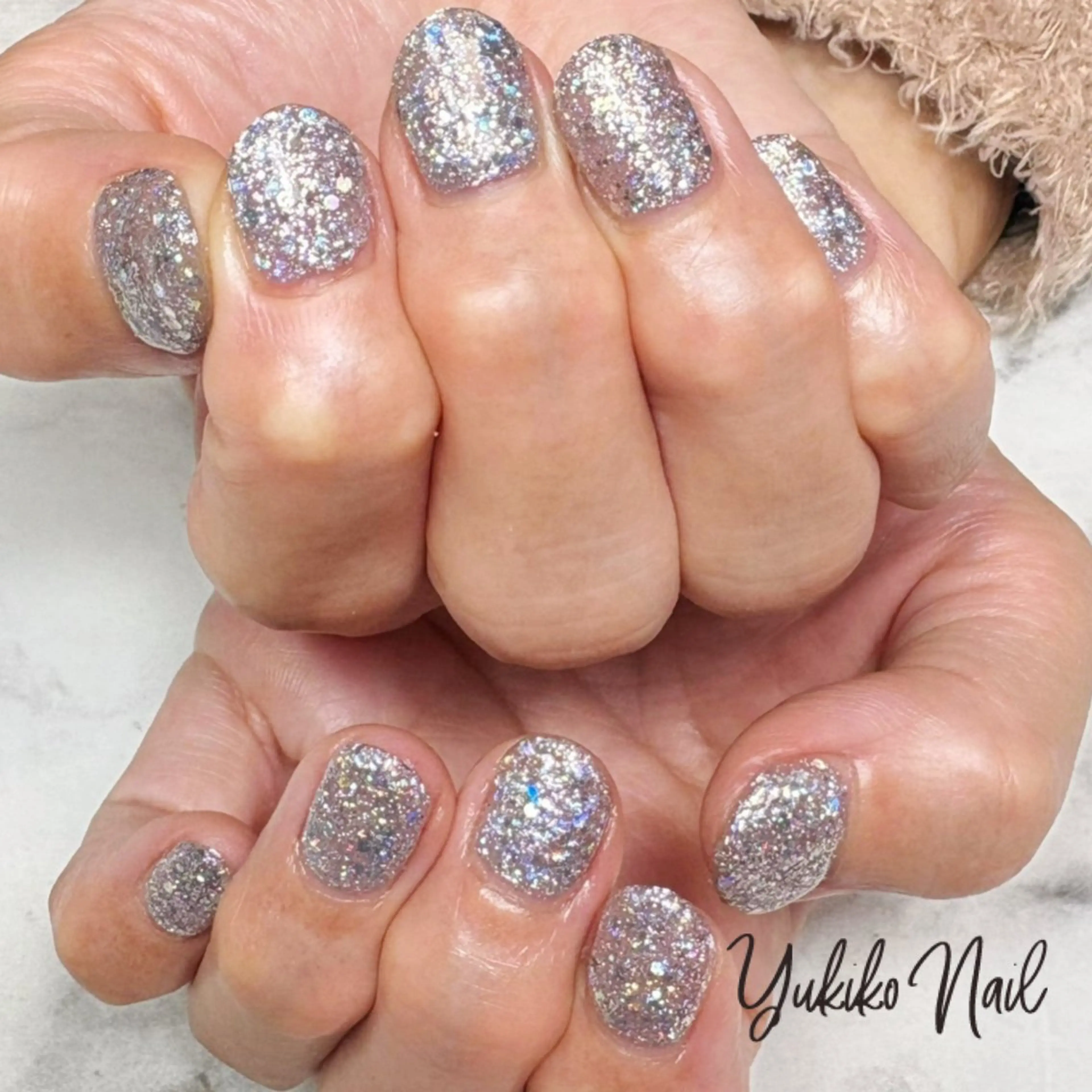 ネイル オーロラネイル フットネイル キラキラネイル ラメ(グリッター) ワンカラーネイル ハンドネイル ユキコ ネイルのネイルデザイン