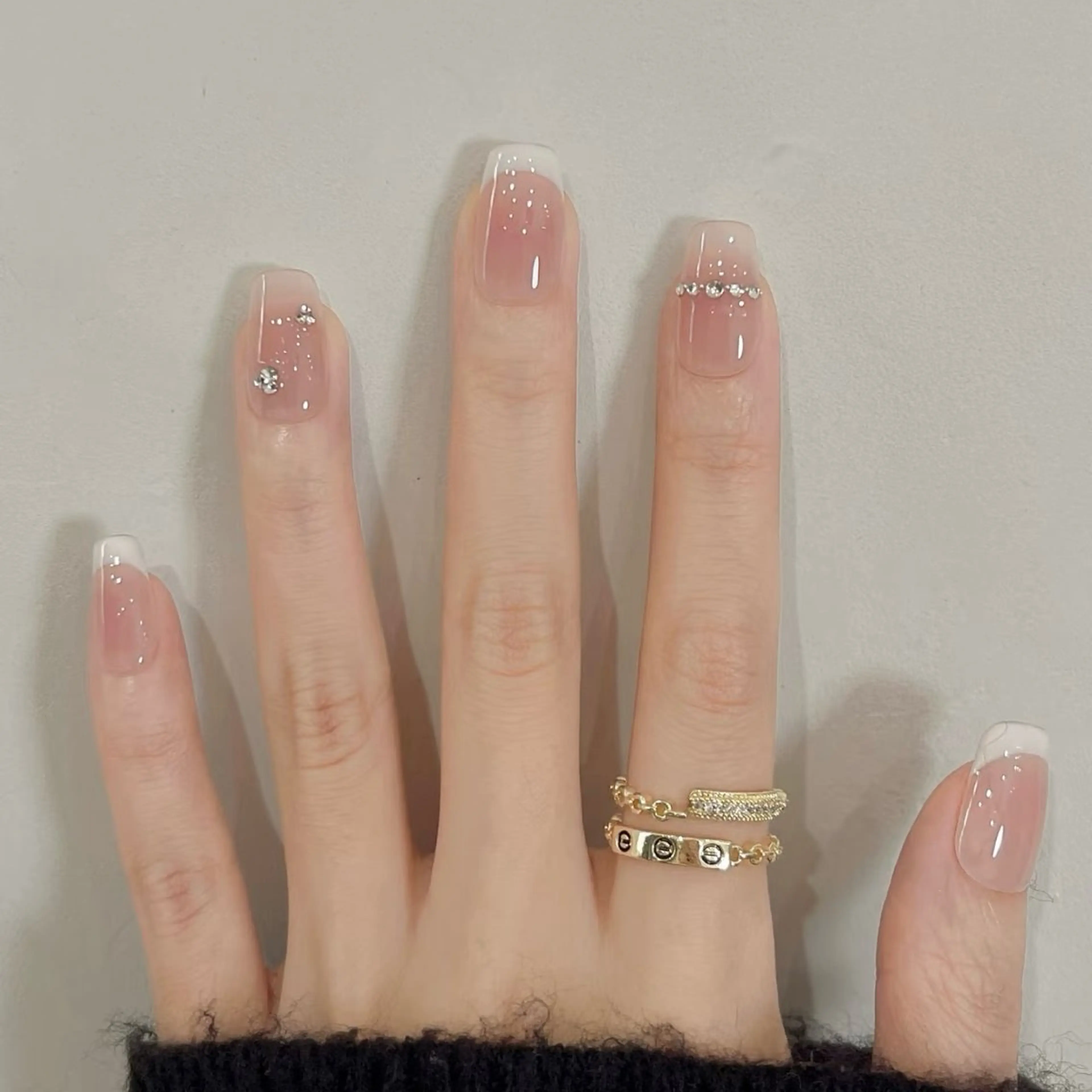 ネイル Dark honey池袋店所属・佐藤 アリアのネイルデザイン