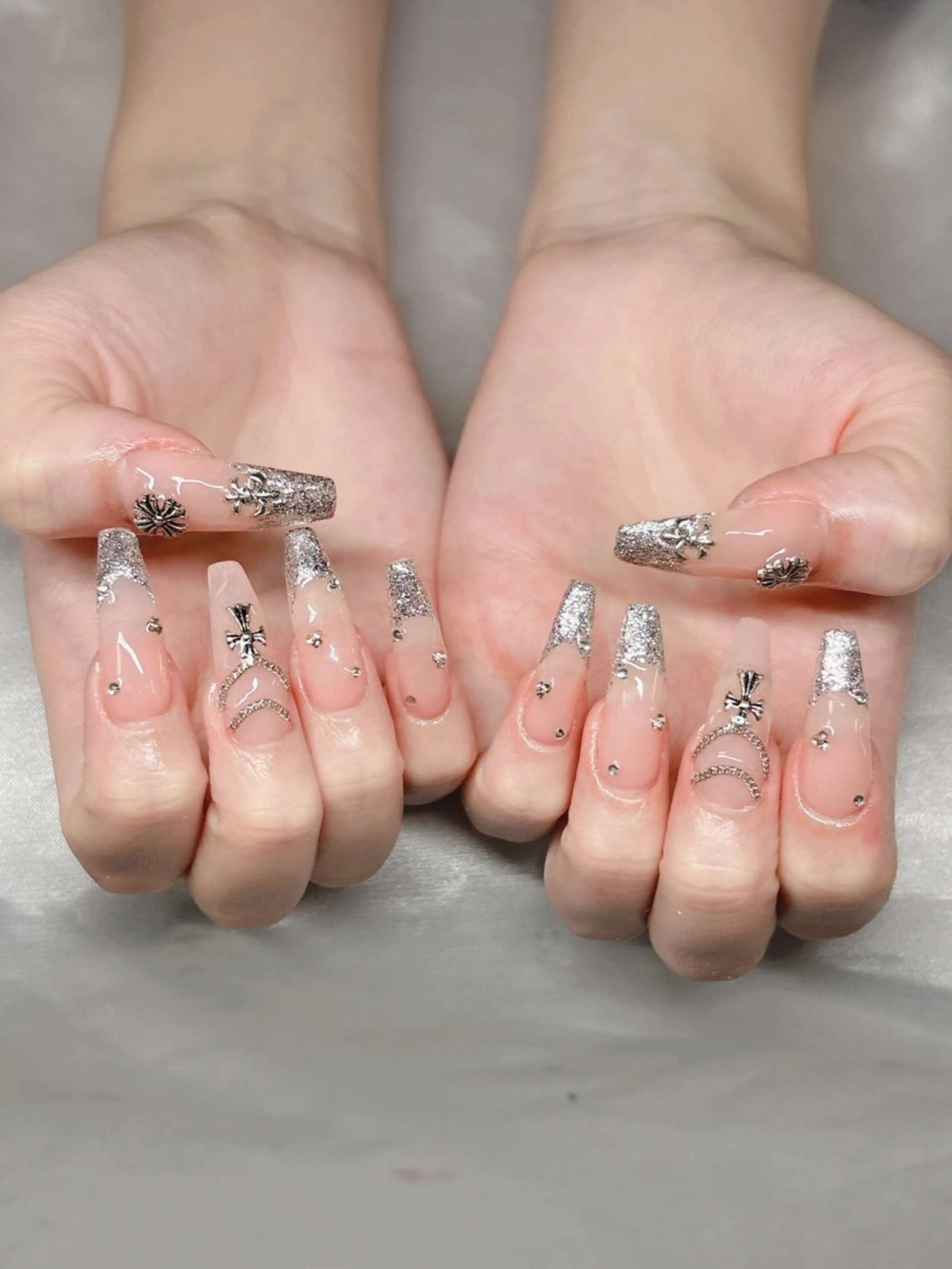 ネイル ハンドネイル Lee Nailsのネイルデザイン