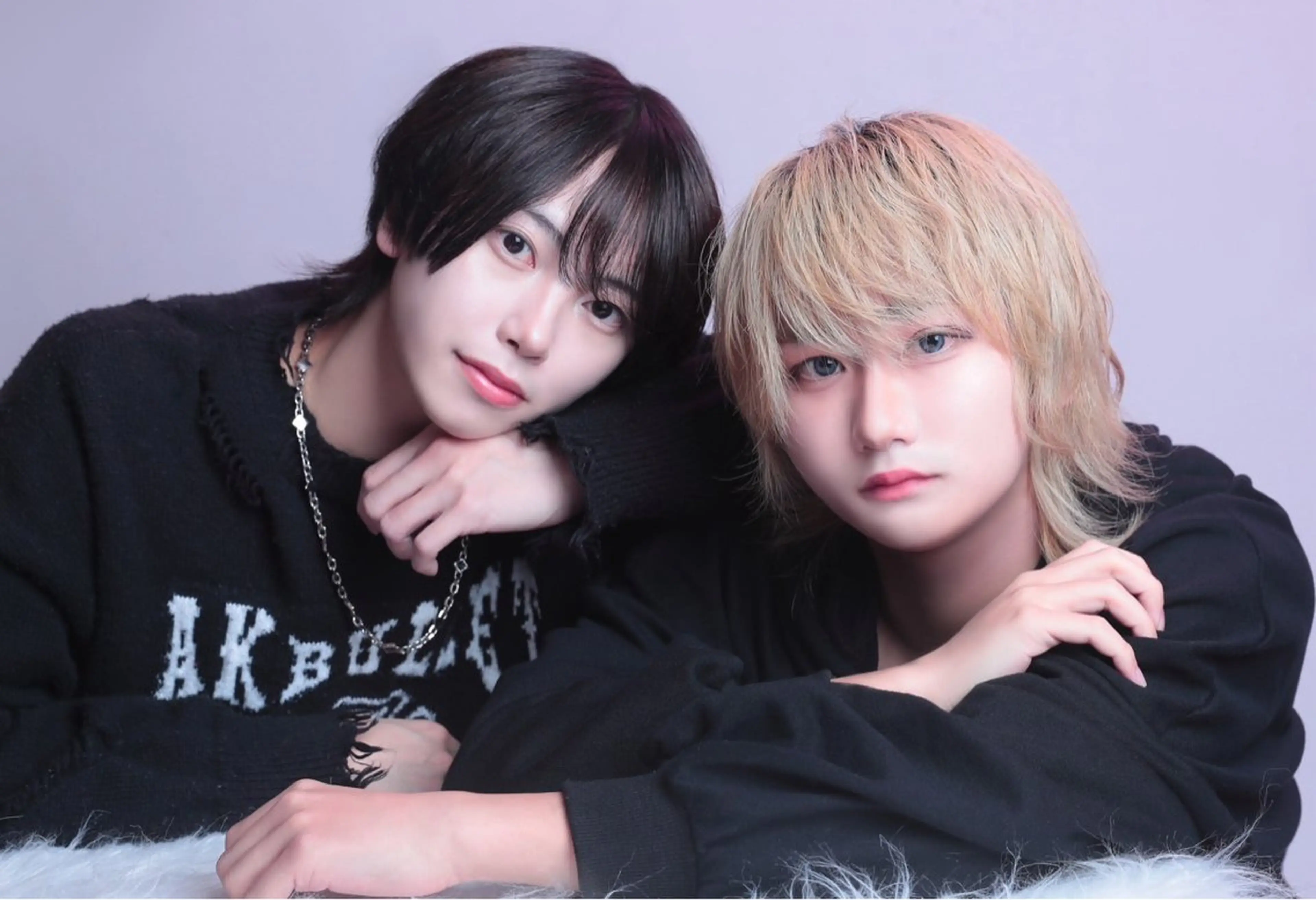 ミディアム 奥本 侑 ハイトーン、髪質改善のヘアスタイル