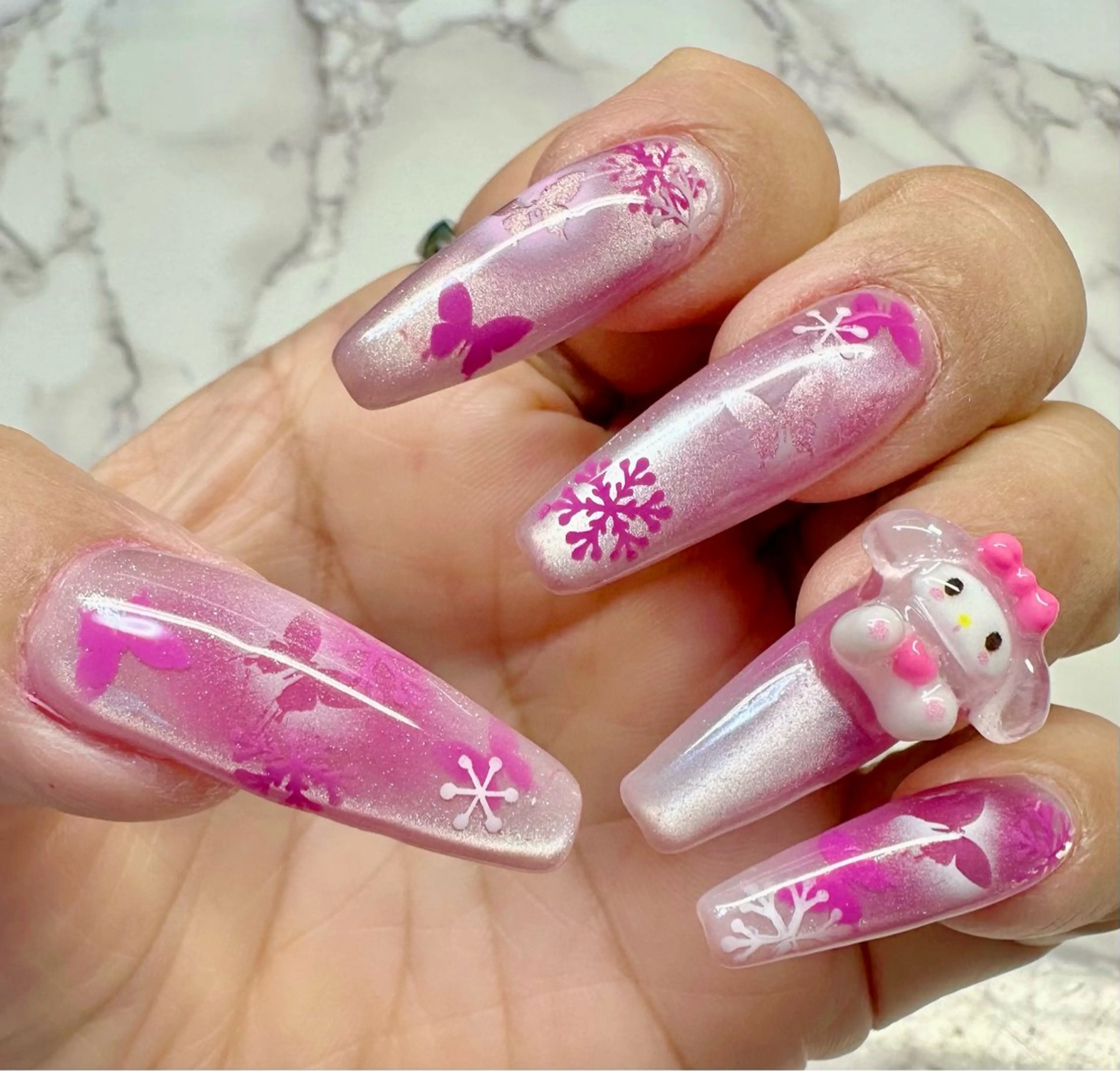 ネイル アートネイル チークネイル フレンチネイル キラキラネイル ラメ(グリッター) M.N_ nailのネイルデザイン