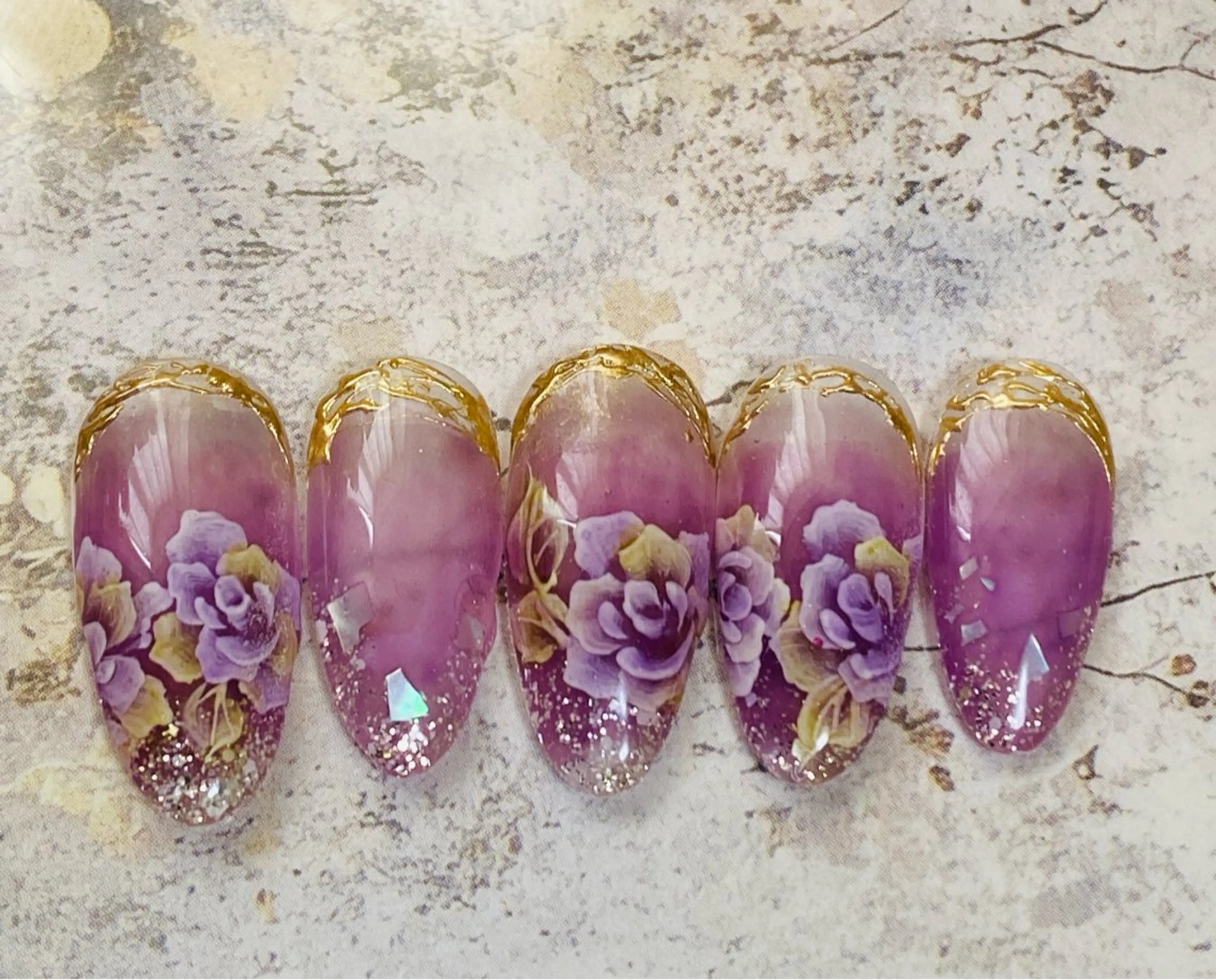 ネイル チークネイル ラメ(グリッター) 自宅ネイルサロン ♦️nuance♦️のネイルデザイン