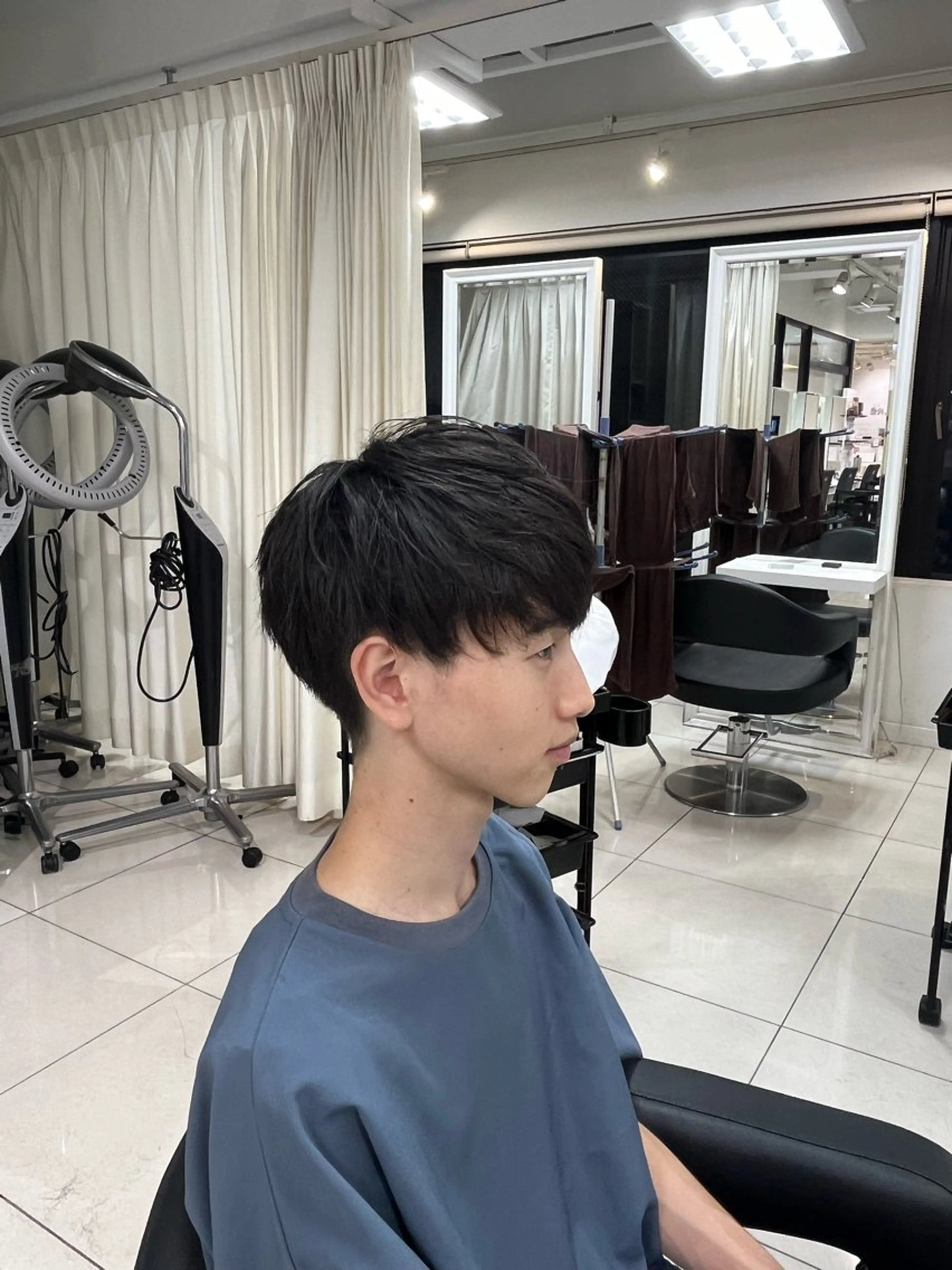 ショート カラー パーマ メンズ 【シャドウパーマ センターパート】義心のヘアスタイル