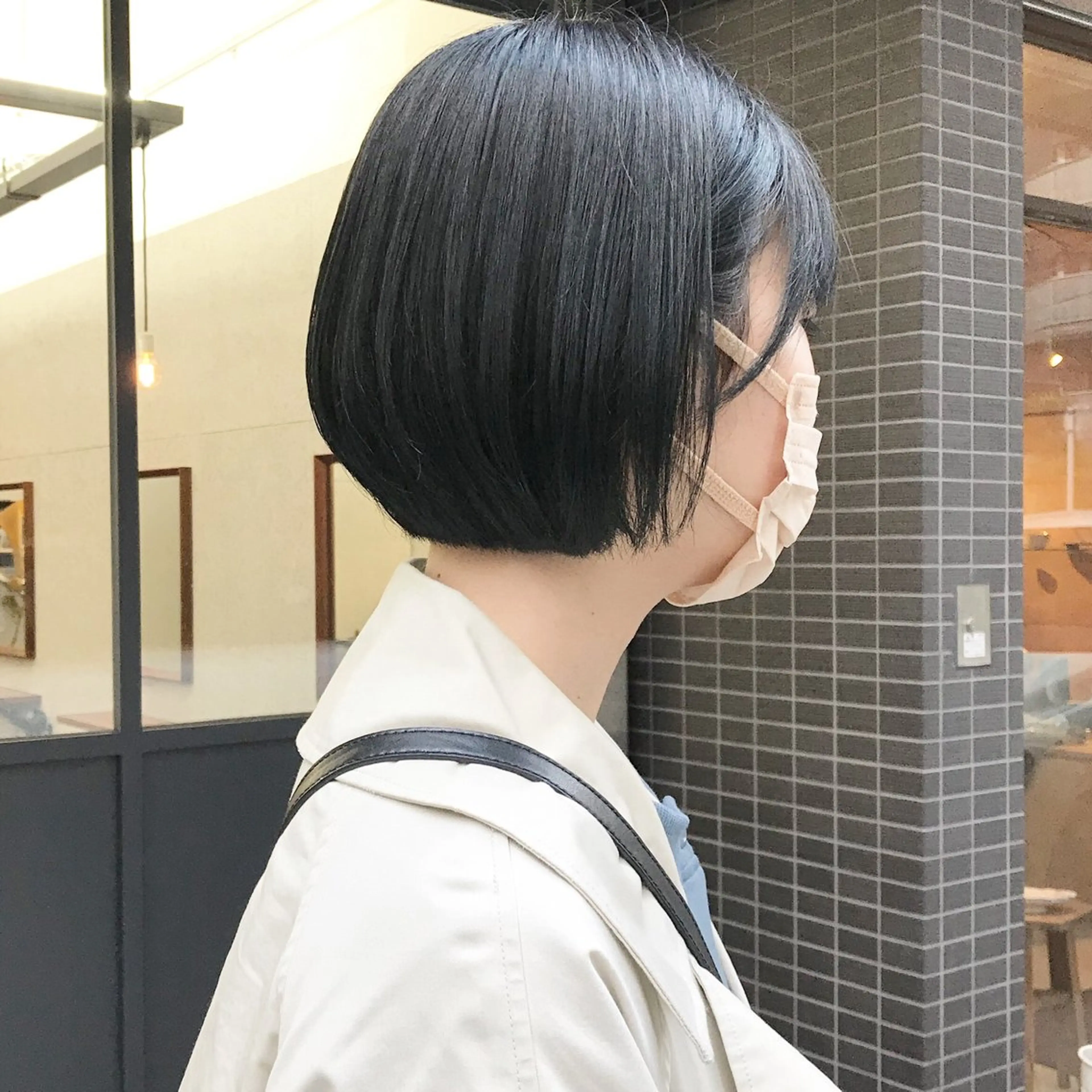 ショート カラー 黒髪 ブルーカラー ブルーブラック ショートヘア カット ヘアカラー トリートメント ✂︎ウルフ・ショート ✂︎MIKUNIのヘアスタイル