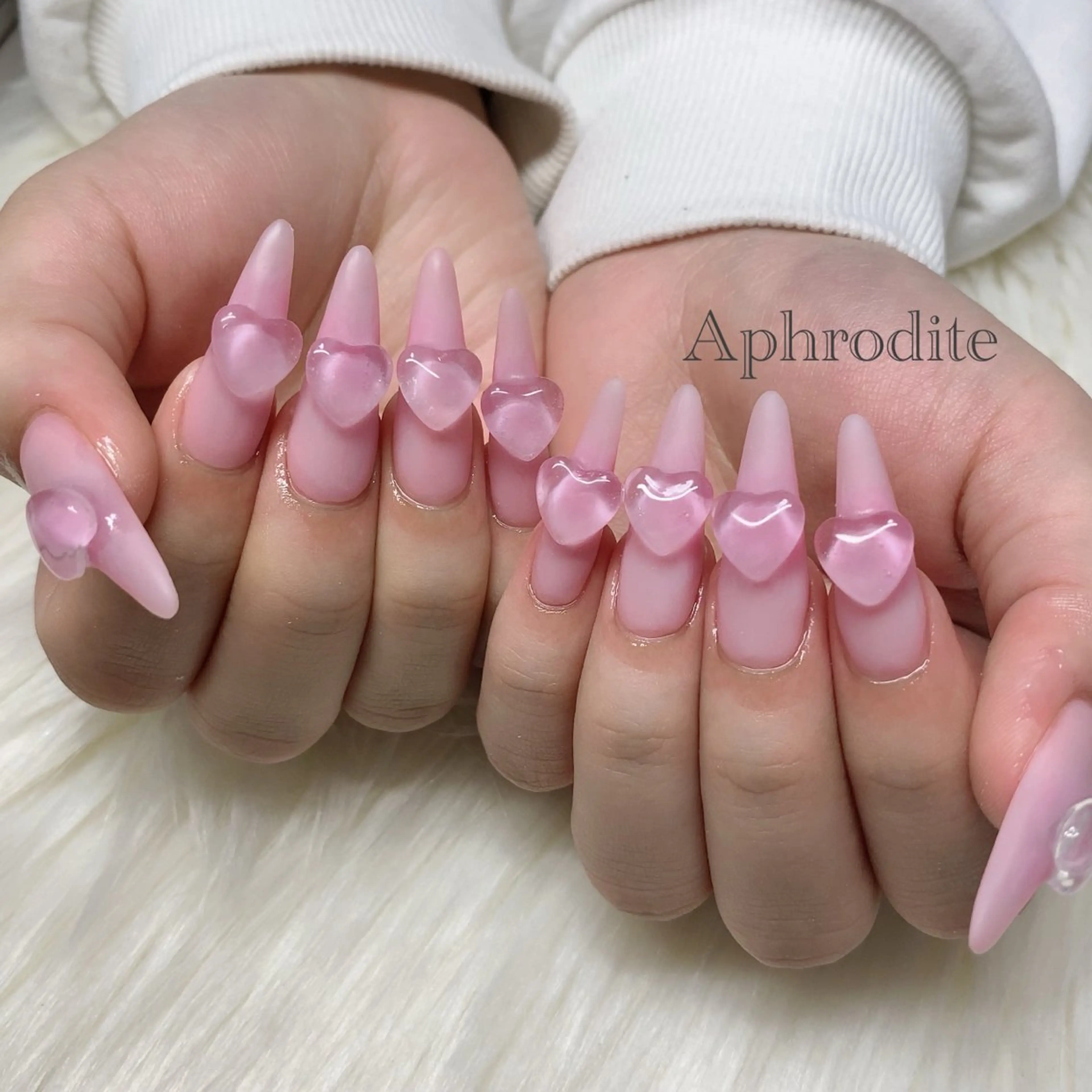 ネイル Aphrodite パラジェル認定サロンのネイルデザイン