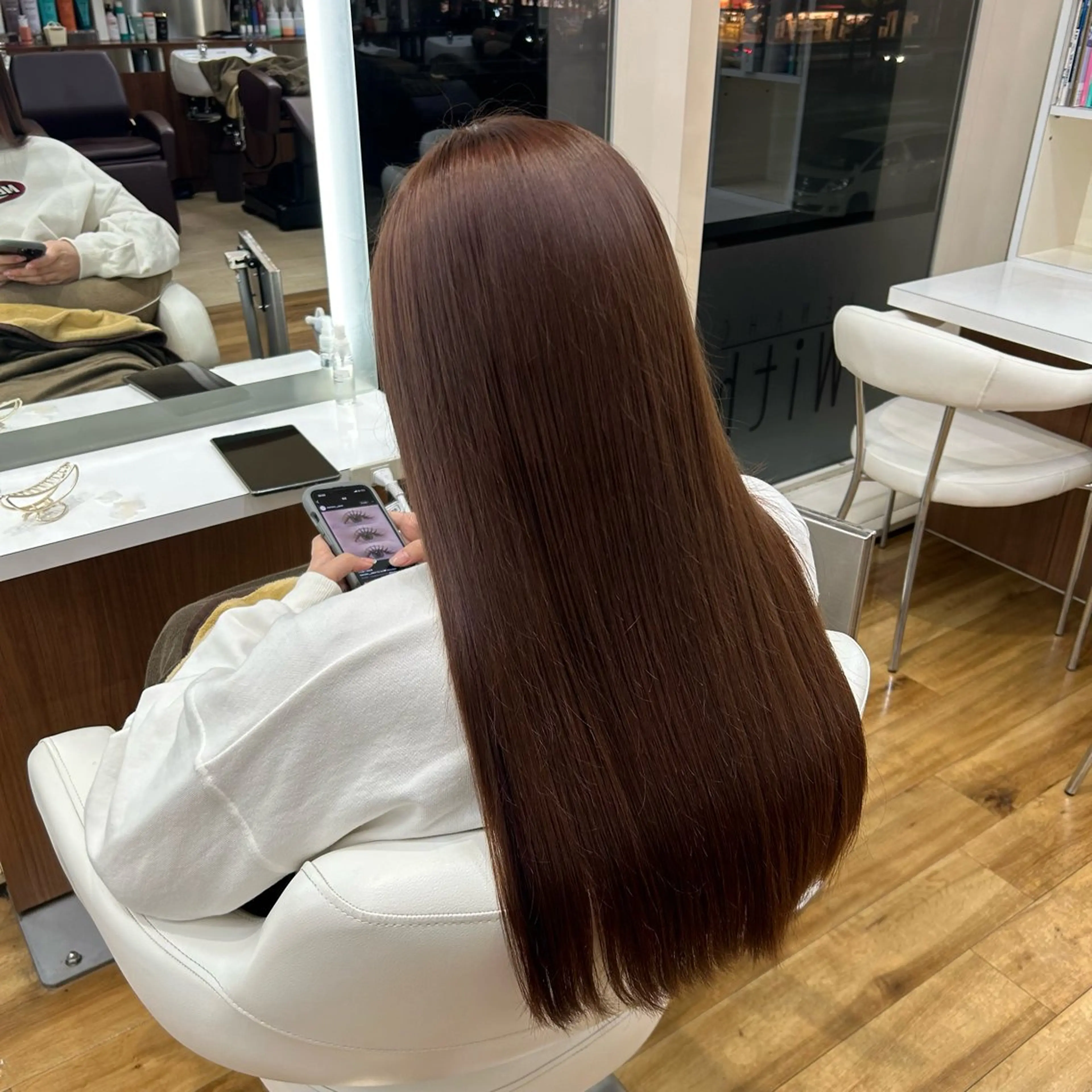 カラー ヘアカラー トリートメント レナークウィズ　北川 愛璃のヘアスタイル