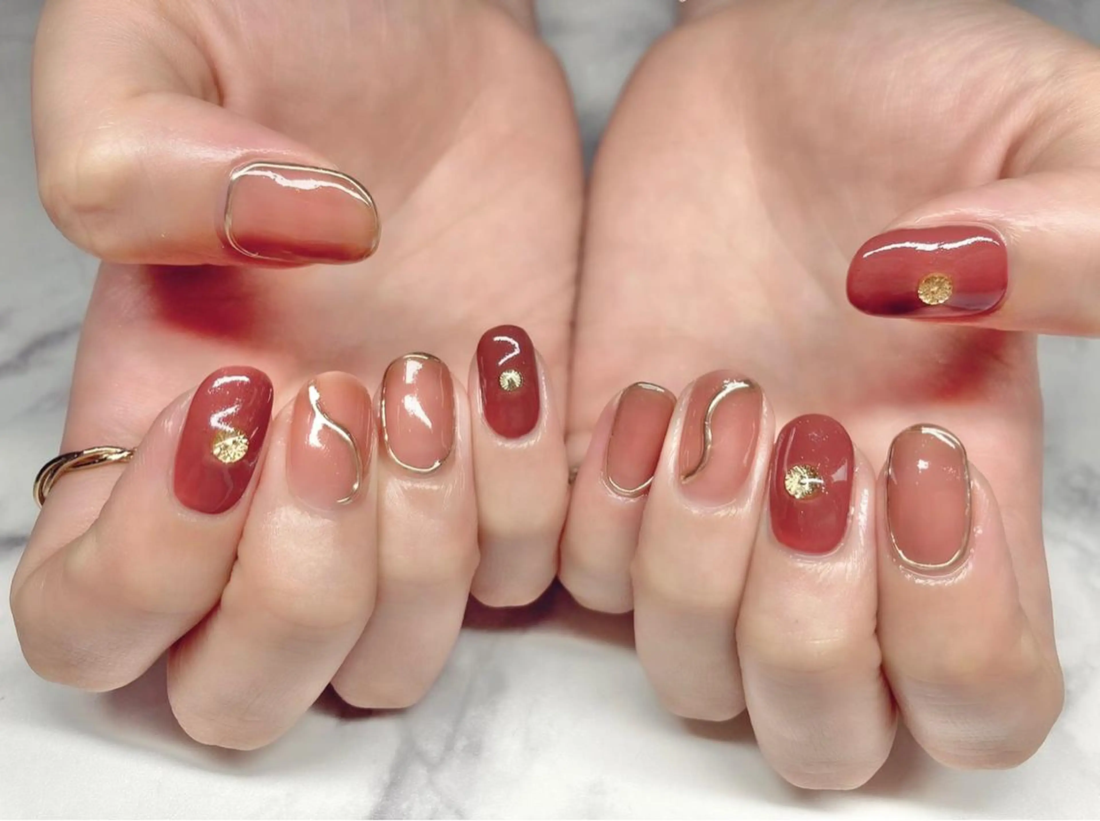 ネイル ジェルネイル ミラーネイル ニュアンスネイル オフィスネイル パラジェル Nail&eye Belire 新宿のネイルデザイン