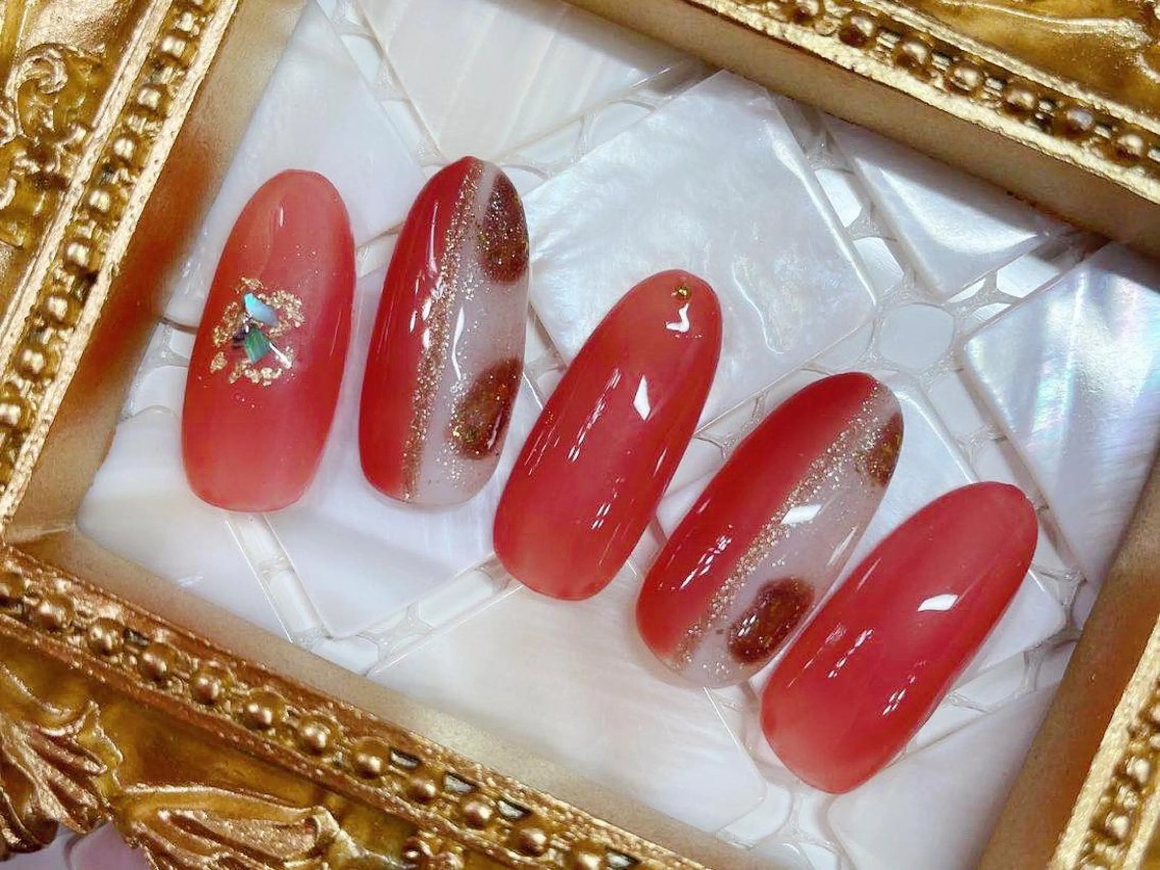 ネイル ハンドネイル マジックミラー所属・マジック ミラーのネイルデザイン