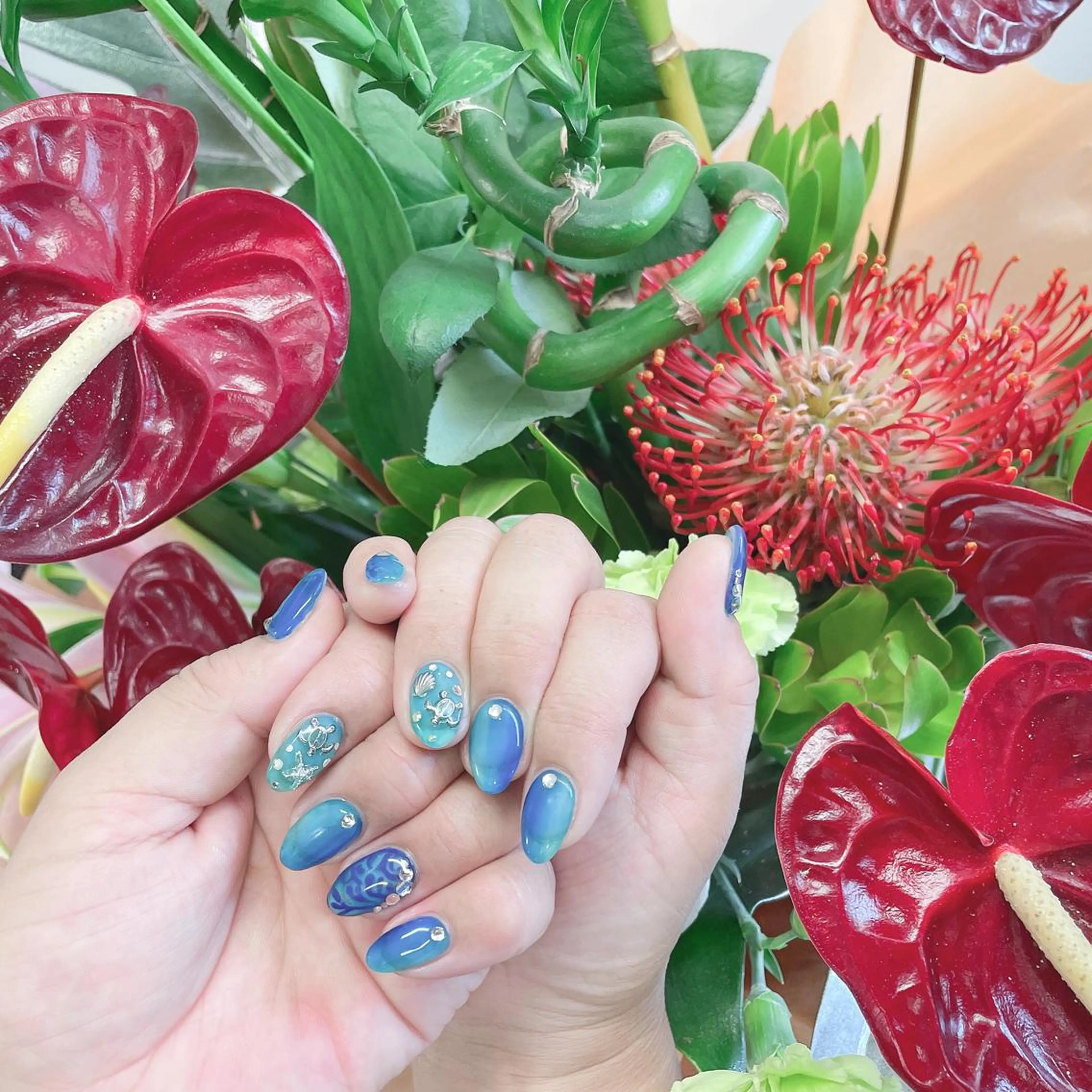 セミロング ハンドネイル ハンドケア 💎ビューティサロン 湘南　RIRAN💎のネイルデザイン