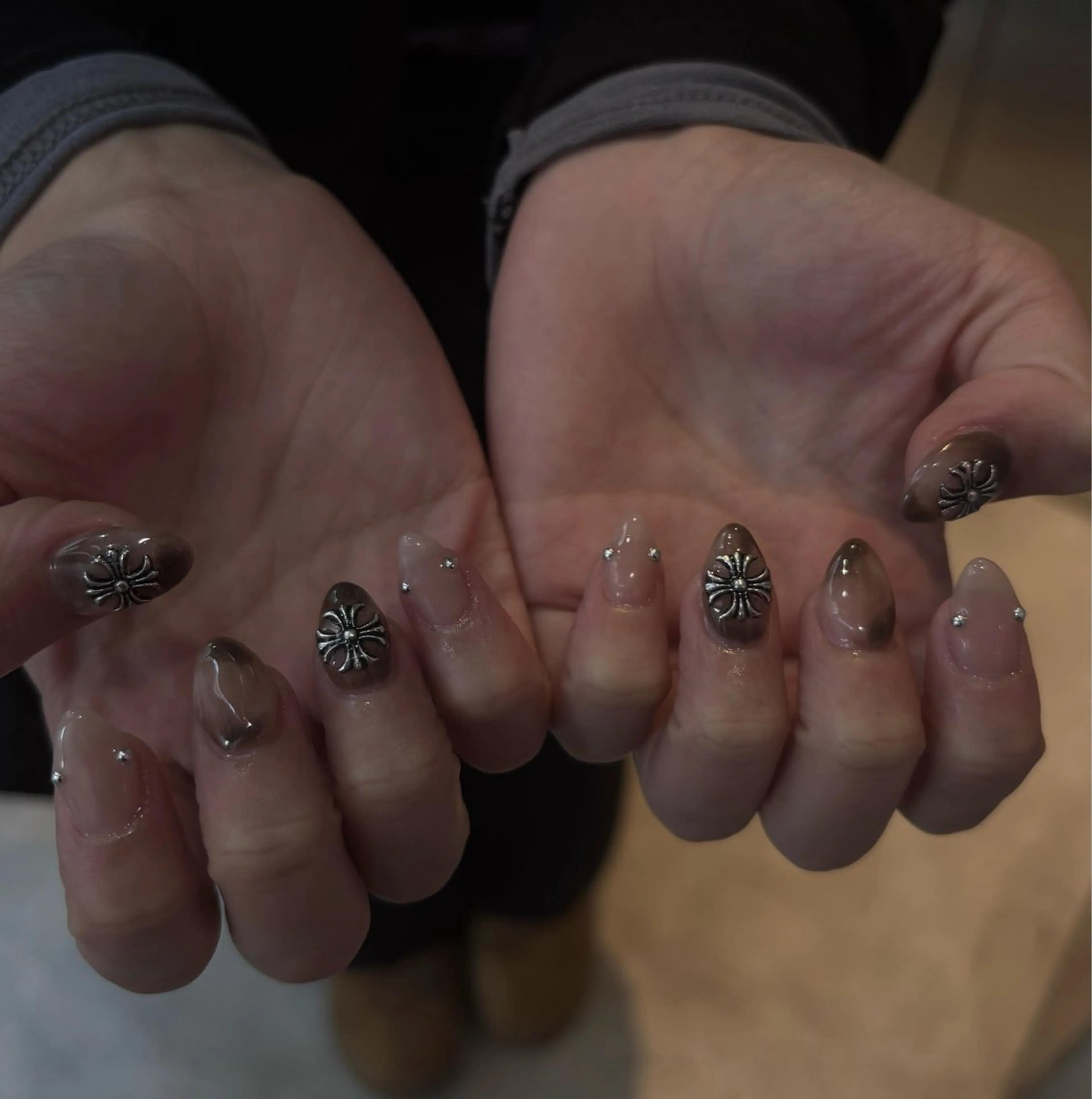 ネイル ハンドネイル WOLTOKYO 🦋shizukuのネイルデザイン