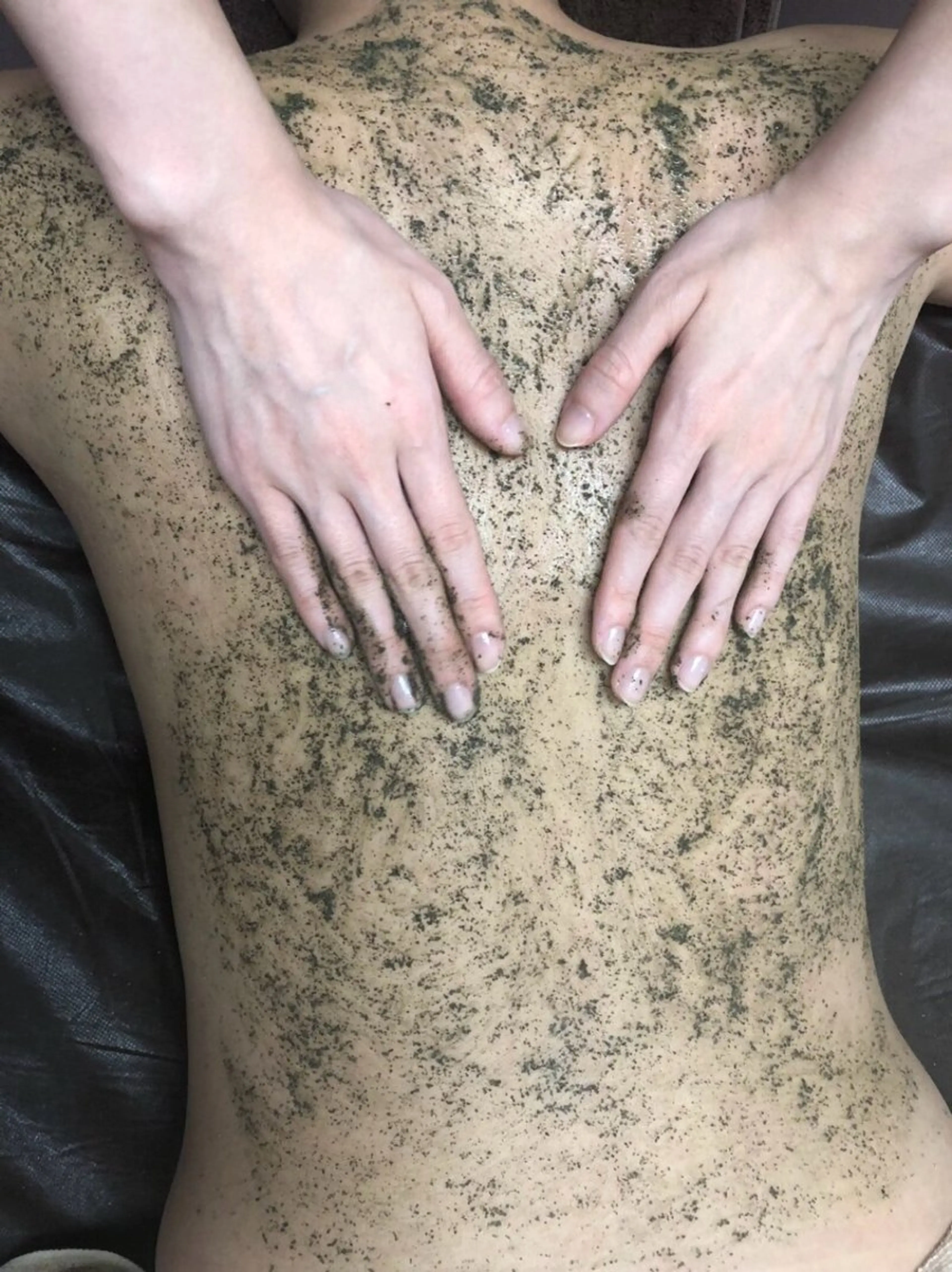 ハーブピーリング/韓国肌管理/フェイシャル/毛穴洗浄/眉毛/顔脱毛【糸脱毛専門】rev所属・ハーブピーリング🌹 毛穴洗浄❤️眉waxのエステ・リラクイメージ