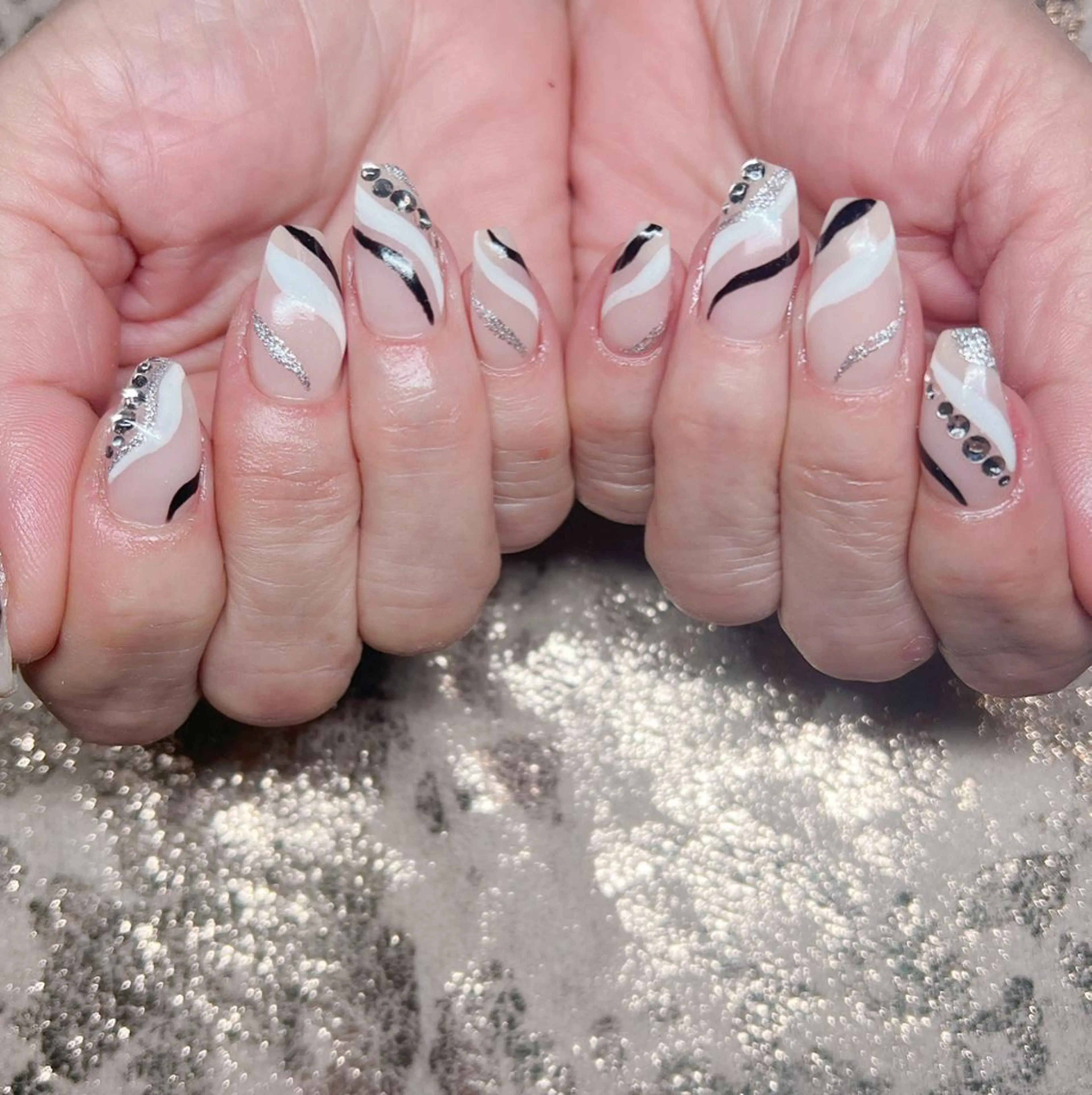 ネイル 個室ネイルサロンDolly  Girl〜ドーリーガール〜所属・DollyGirl KYOKOのネイルデザイン