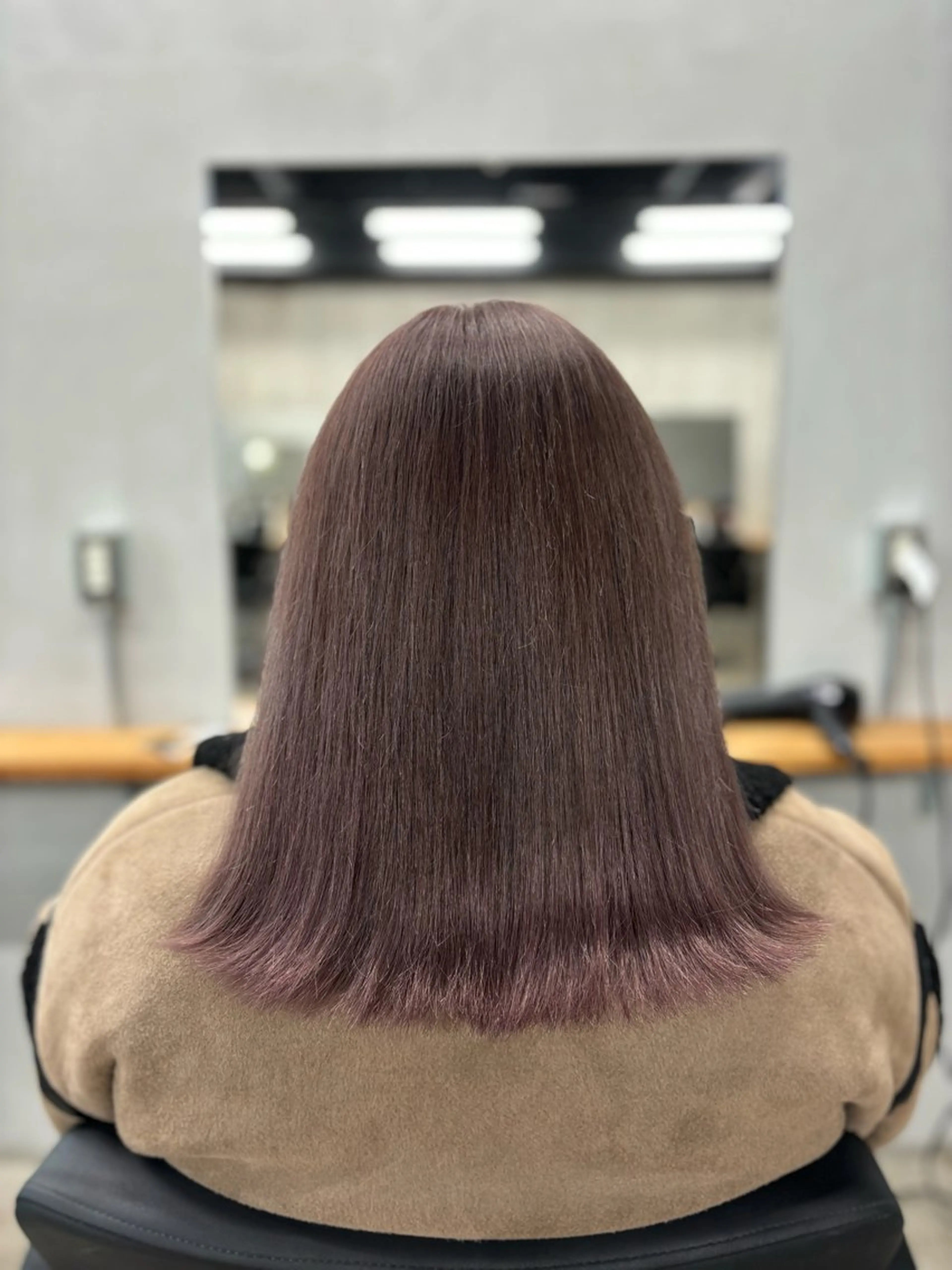 ミディアム カラー カット ヘアカラー トリートメント mono / Manatoのヘアスタイル