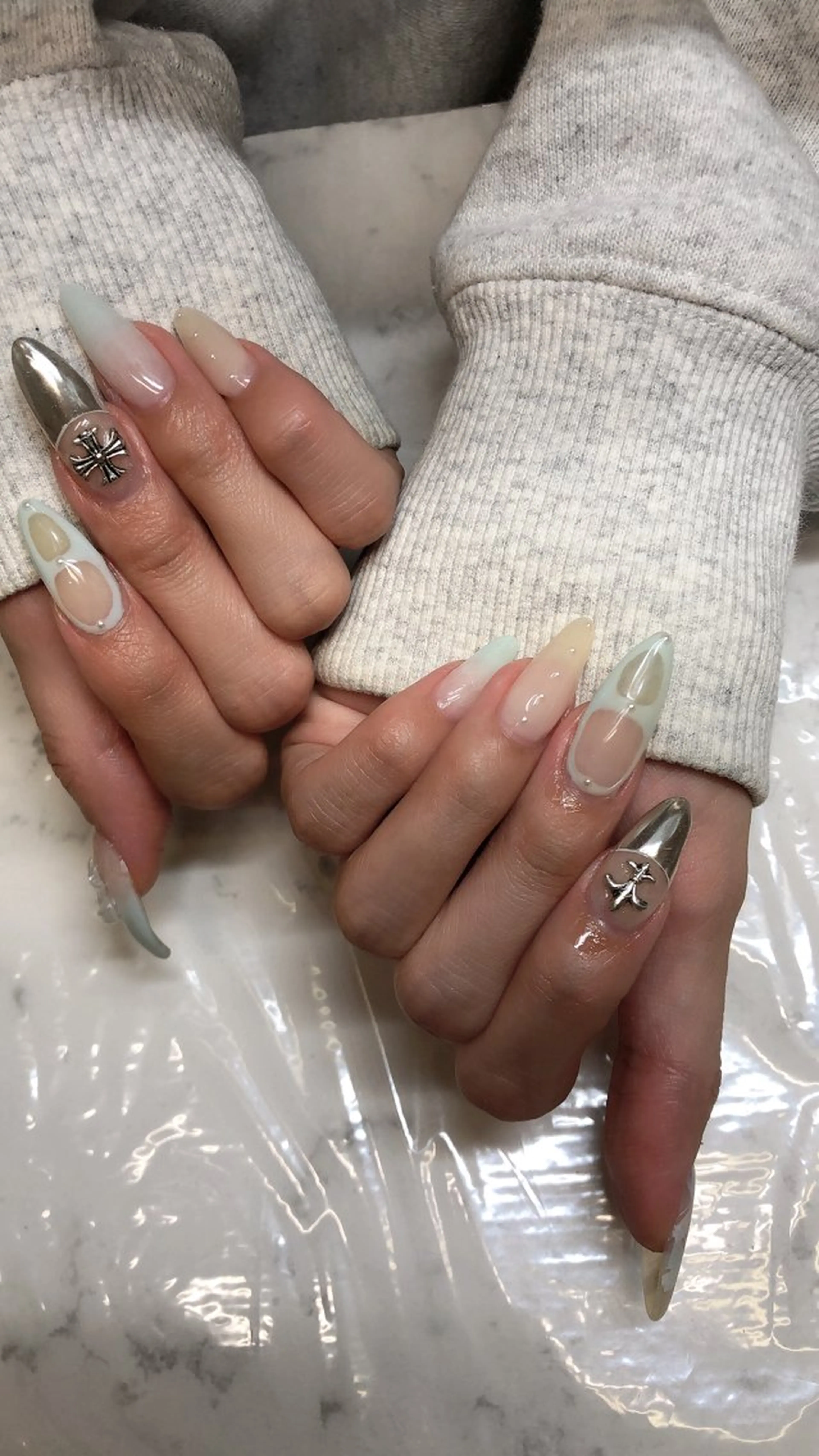 ネイル 💎Guarendo💎錦糸町店所属・✨アン ミユ✨のネイルデザイン