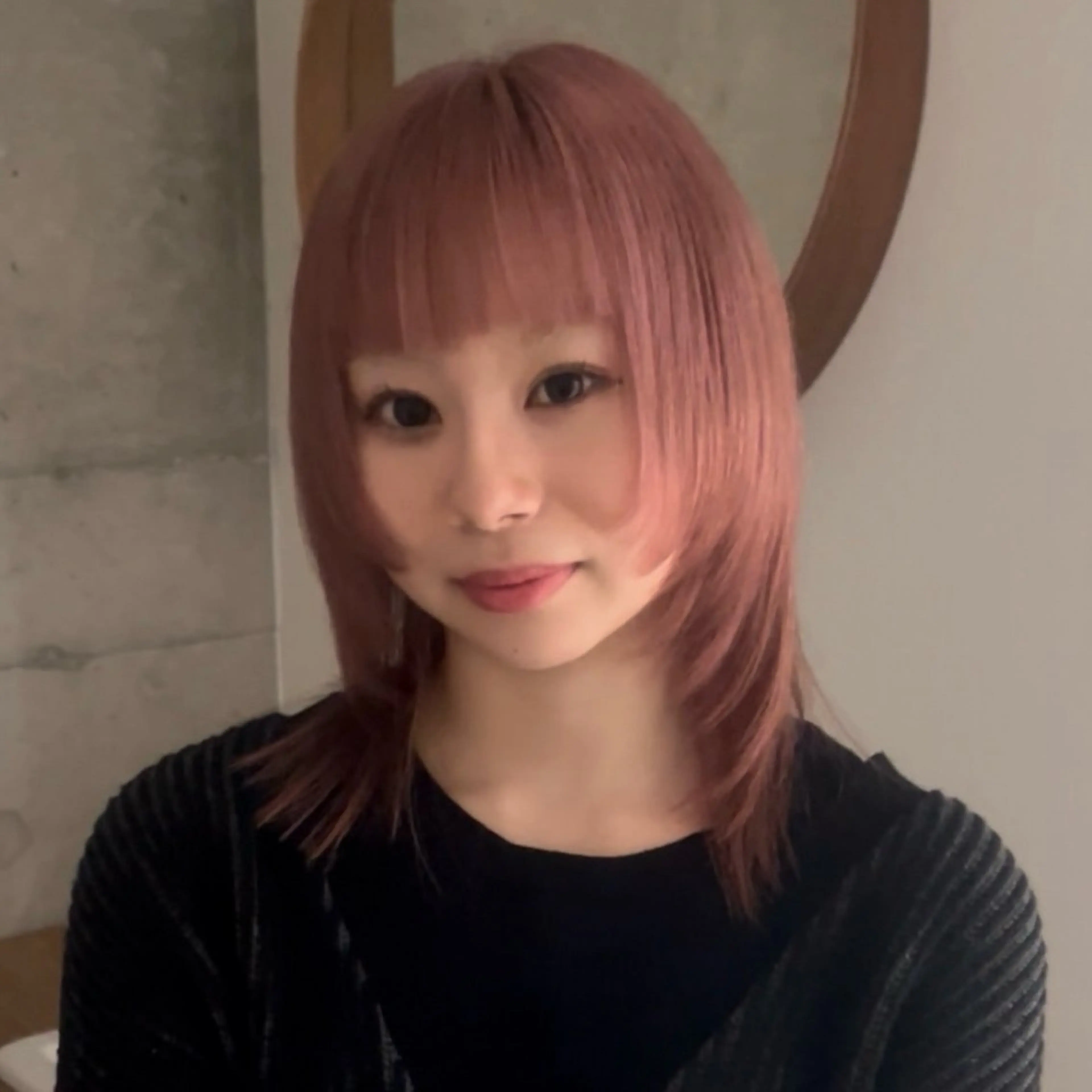 カラー ベージュカラー ピンクカラー ピンクベージュ ヘアカラー ブリーチ専門店モニカ nanahaのヘアスタイル